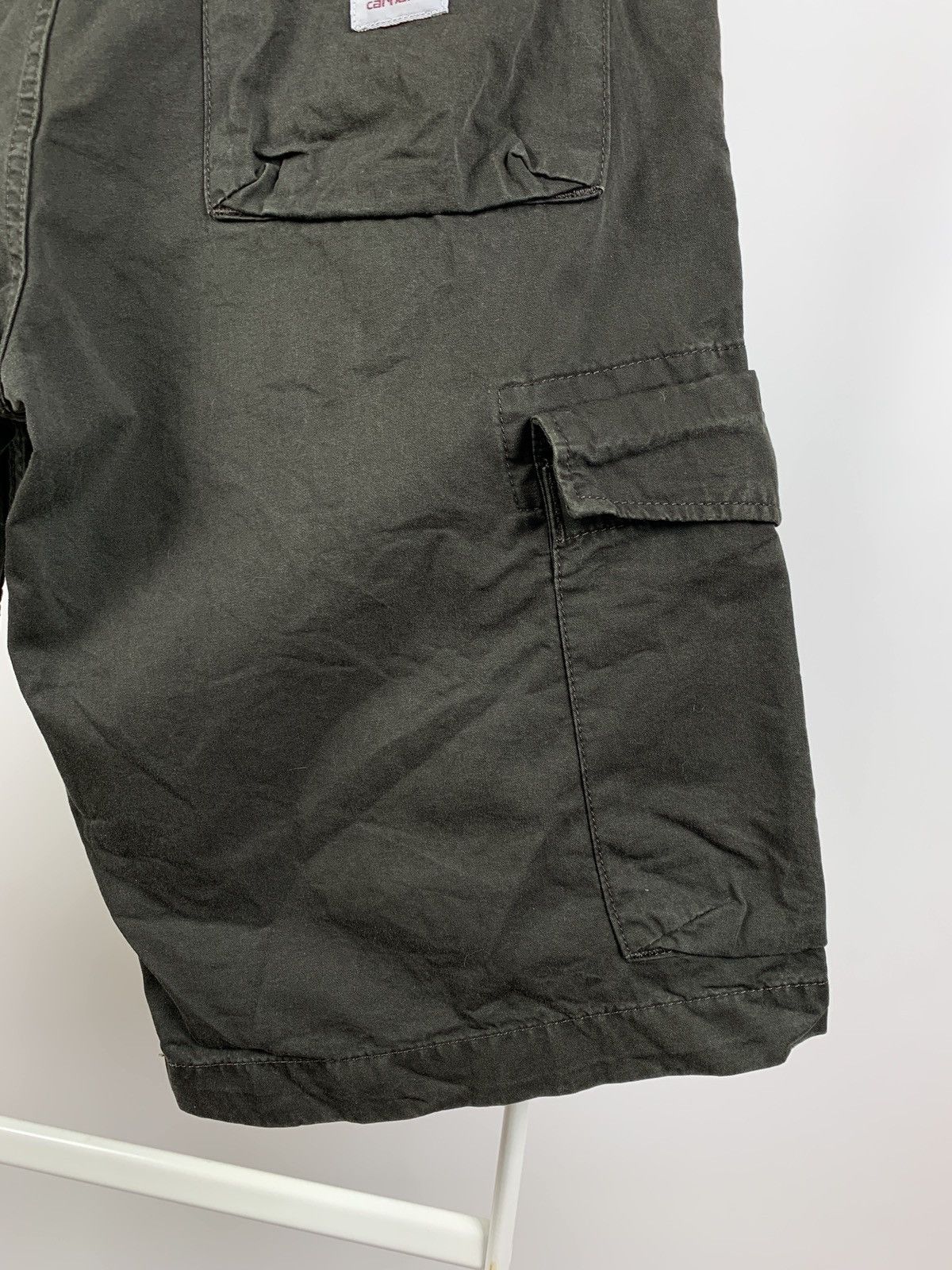 Carhartt Vintage Carhartt Sun Faded Khaki Thrift Bermuda Cargo Shorts Size US 32 / EU 48 - 12 Thumbnail