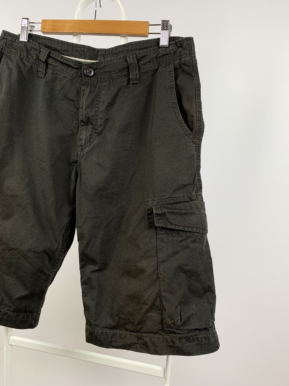 Carhartt Vintage Carhartt Sun Faded Khaki Thrift Bermuda Cargo Shorts Size US 32 / EU 48 - 6 Thumbnail