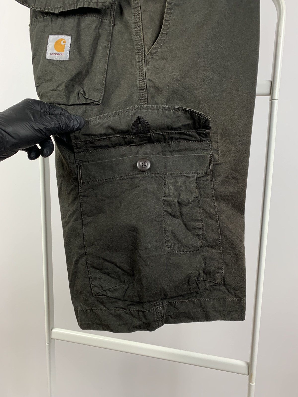 Carhartt Vintage Carhartt Sun Faded Khaki Thrift Bermuda Cargo Shorts Size US 32 / EU 48 - 16 Thumbnail