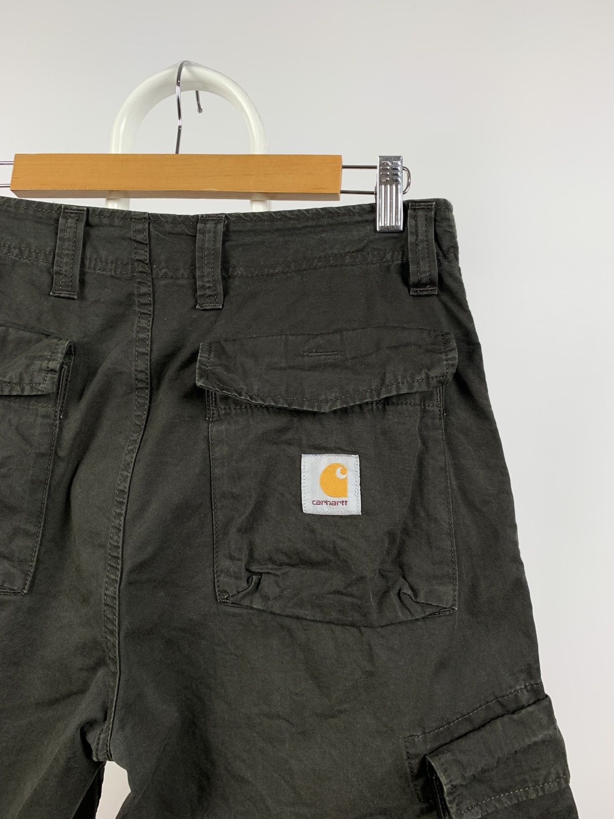 Carhartt Vintage Carhartt Sun Faded Khaki Thrift Bermuda Cargo Shorts Size US 32 / EU 48 - 11 Thumbnail