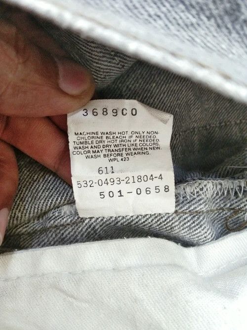 Levi's 90s Vintage Levi's 501 Made In USA Distressed Jeans 33x34 Size US 33 - 10 Thumbnail
