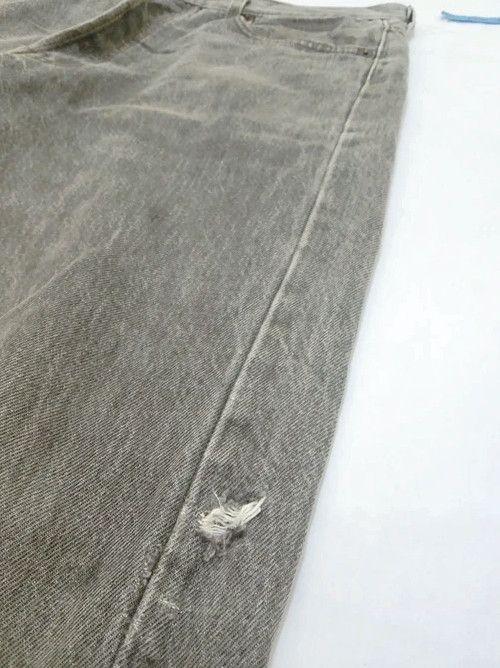 Levi's 90s Vintage Levi's 501 Made In USA Distressed Jeans 33x34 Size US 33 - 6 Thumbnail