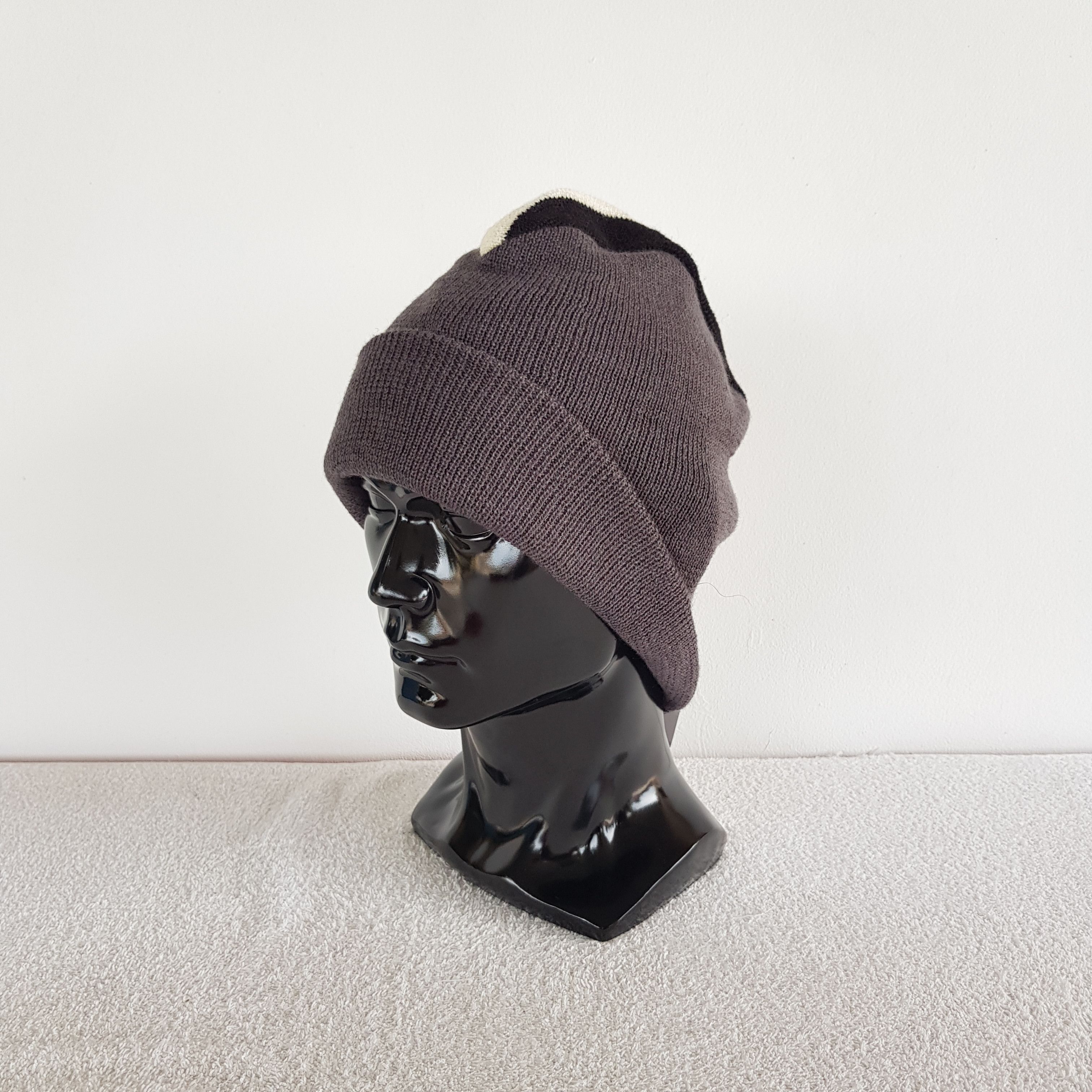 Vintage Vintage Moncler Hats Moncler Beanie Snow Cap - AC10671. Size ONE SIZE - 2 Thumbnail