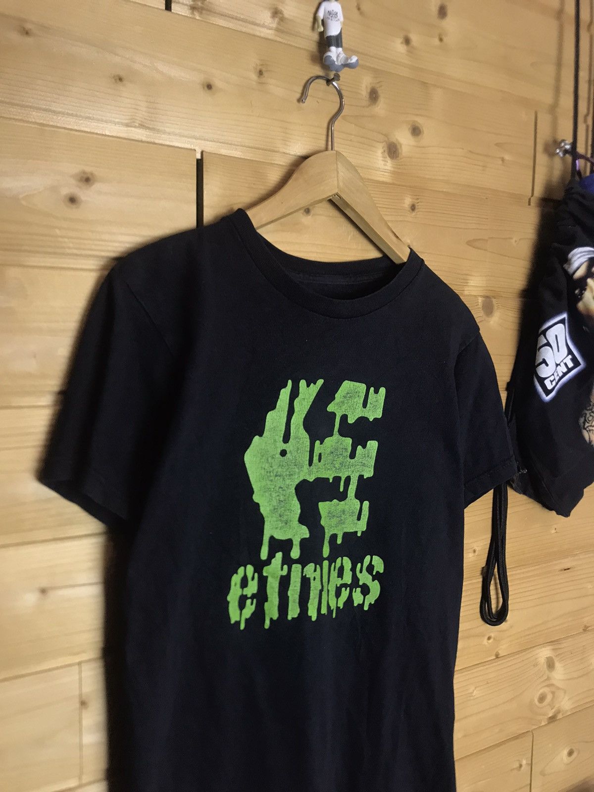 Vintage Etnies skateboarding big logo t-shirt Size US S / EU 44-46 / 1 - 3 Thumbnail