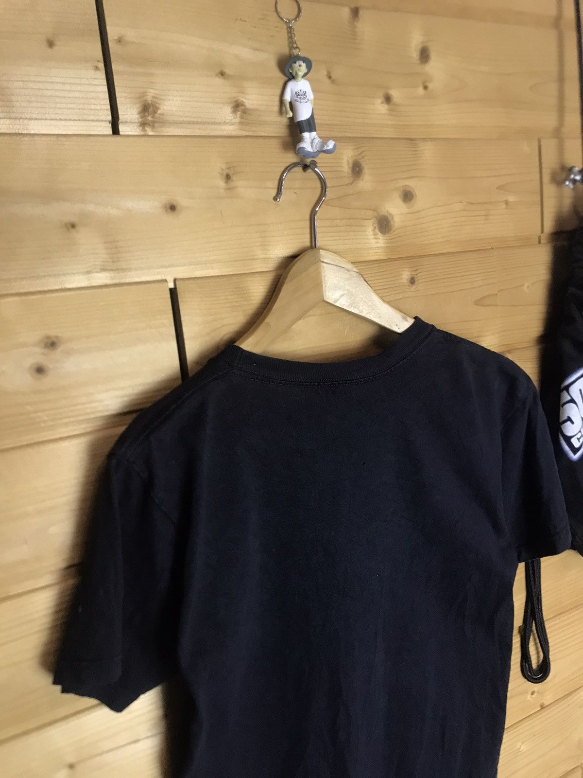 Vintage Etnies skateboarding big logo t-shirt Size US S / EU 44-46 / 1 - 9 Thumbnail