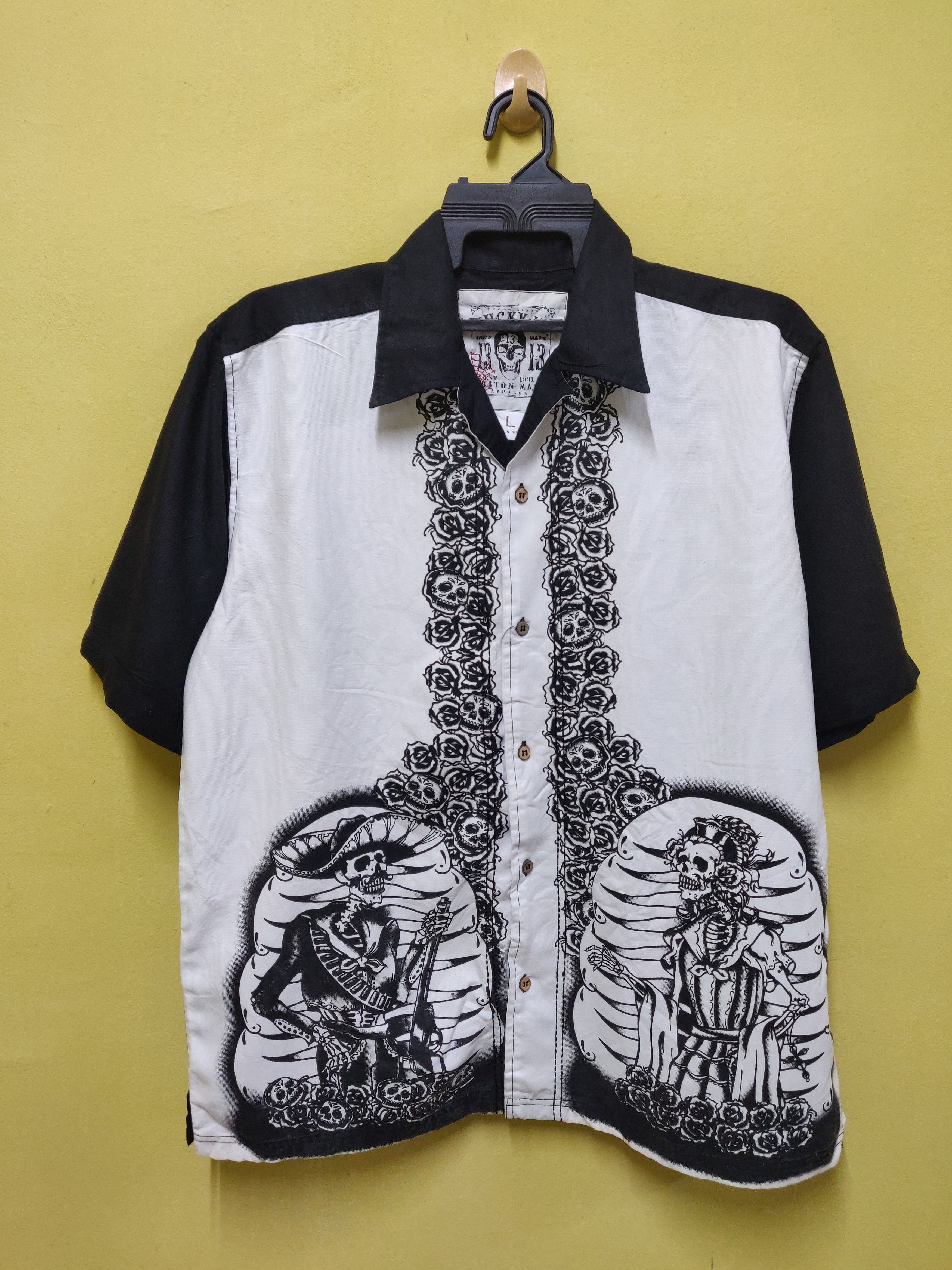 (B51) Lucky 13- nice skull design 100%rayon