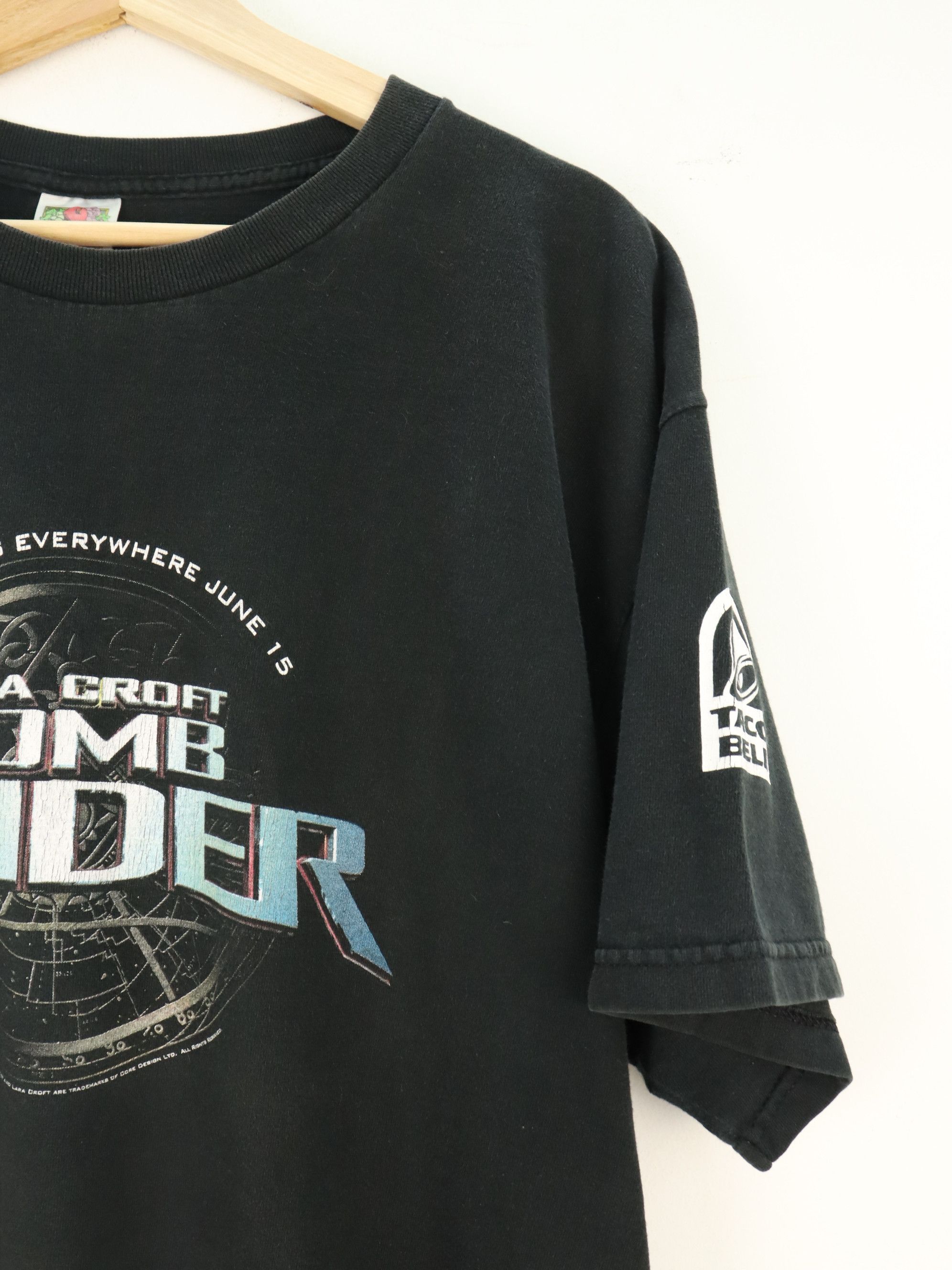 Fruit Of The Loom Vintage Movie Tomb Raider Lara Croft Angelina Jolie 2001s Size US XL / EU 56 / 4 - 7 Thumbnail