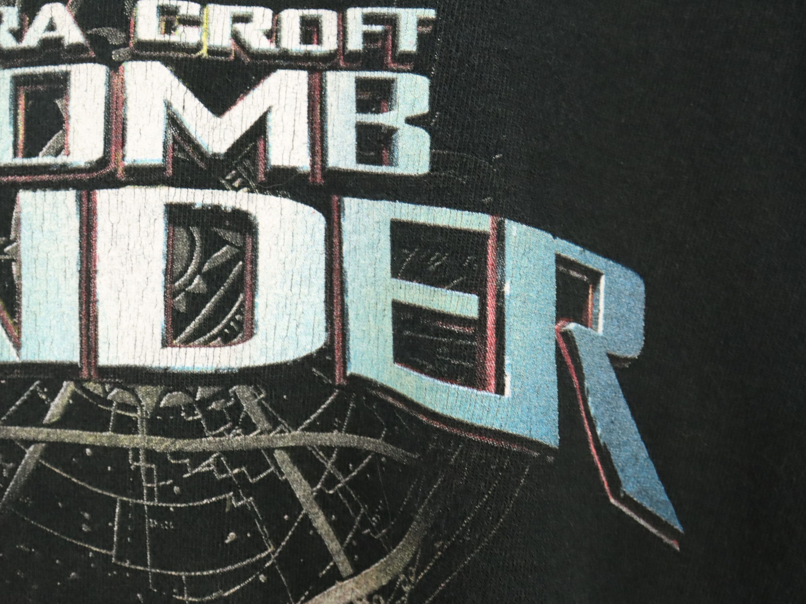Fruit Of The Loom Vintage Movie Tomb Raider Lara Croft Angelina Jolie 2001s Size US XL / EU 56 / 4 - 15 Thumbnail