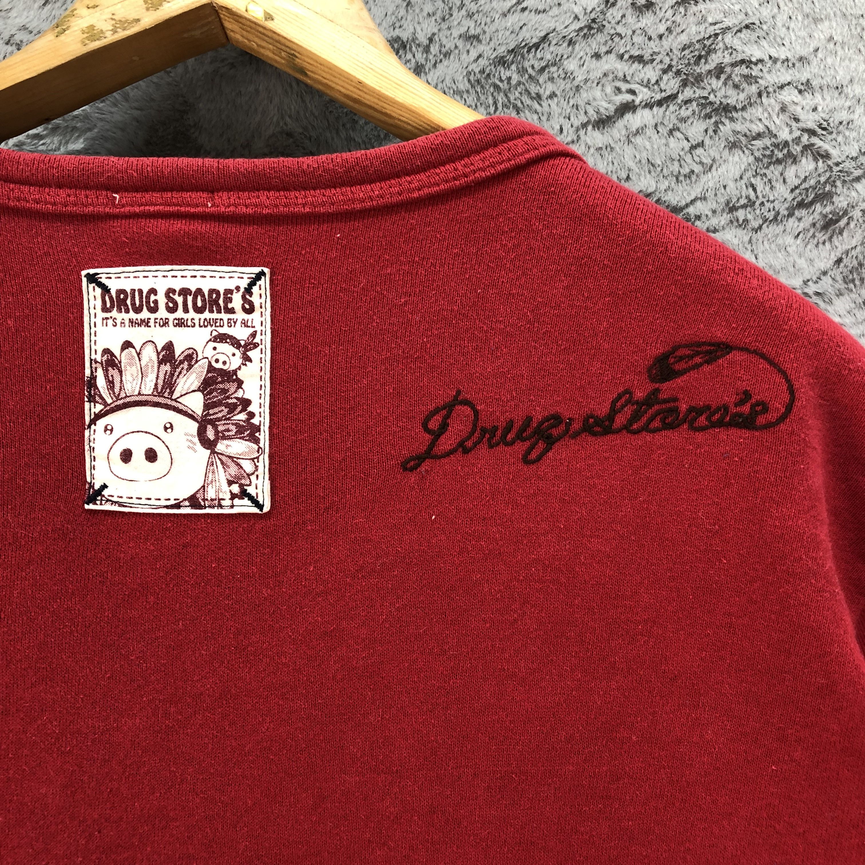 Japanese Brand Drug Store's Apache Hog Big Logo Long Sleeve Tees #4494-156 Size US L / EU 52-54 / 3 - 13 Thumbnail