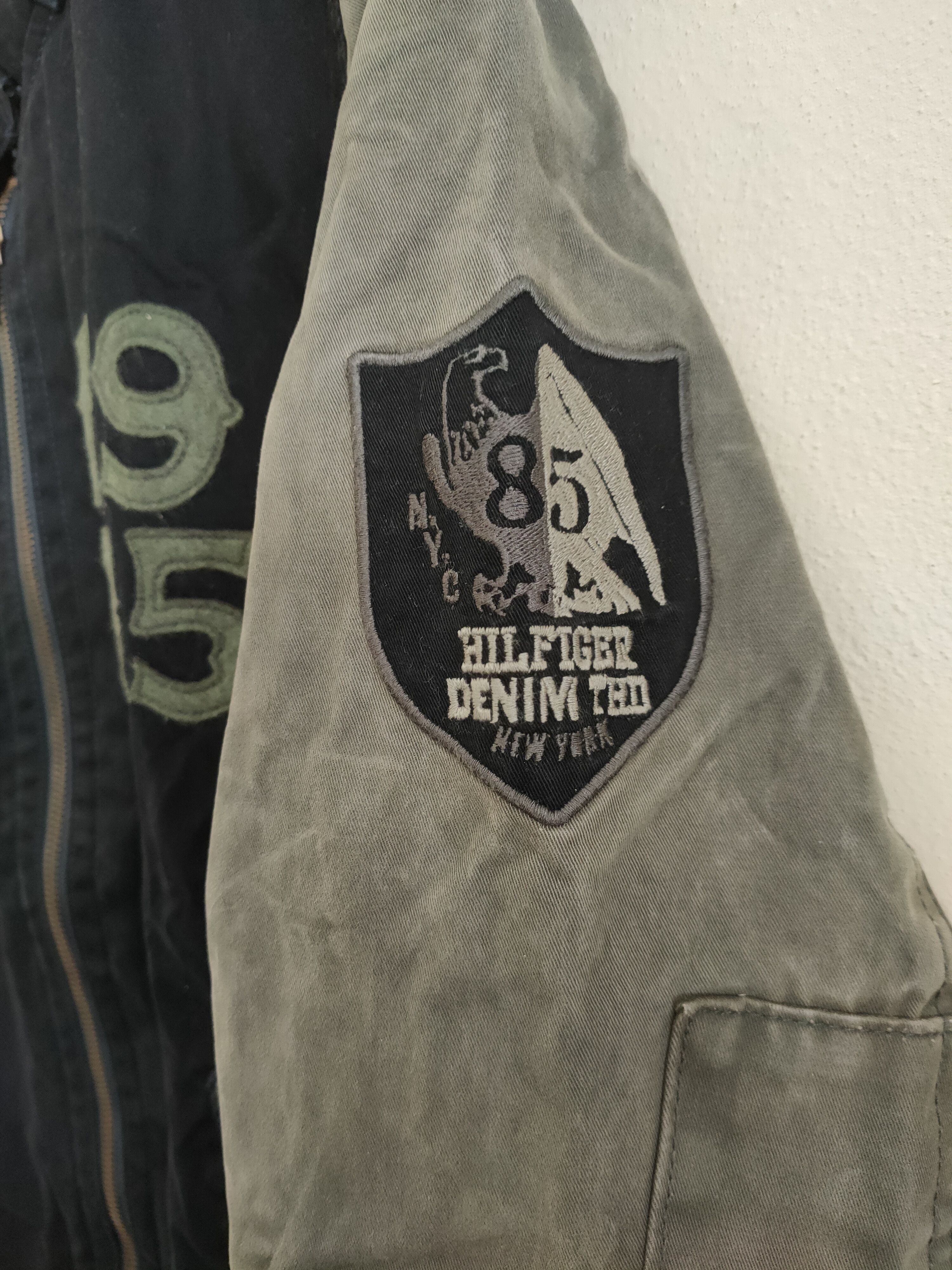 Tommy Hilfiger × Vintage Vintage Tommy Hilfiger denim Varcity Jacket Size US L / EU 52-54 / 3 - 5 Thumbnail