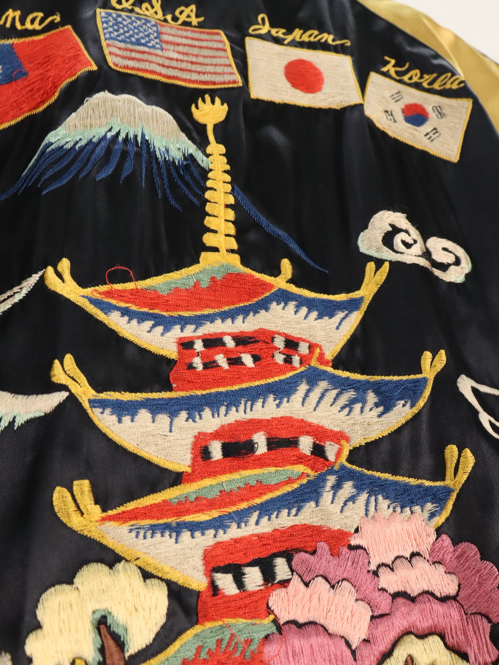 Tailor Toyo Vtg. Sukajan Reversible Tiger Snake Satin Embroidery F/S 08 Size US M / EU 48-50 / 2 - 14 Thumbnail