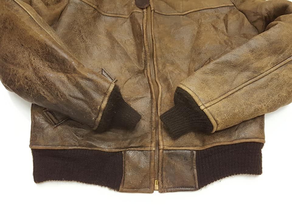 Avirex Vtg. Avirex B-6 Sheepskin USAAF Flight Bomber Leather Jkt Size US M / EU 48-50 / 2 - 8 Thumbnail