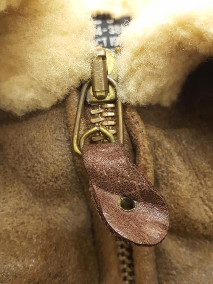 Avirex Vtg. Avirex B-6 Sheepskin USAAF Flight Bomber Leather Jkt Size US M / EU 48-50 / 2 - 11 Thumbnail