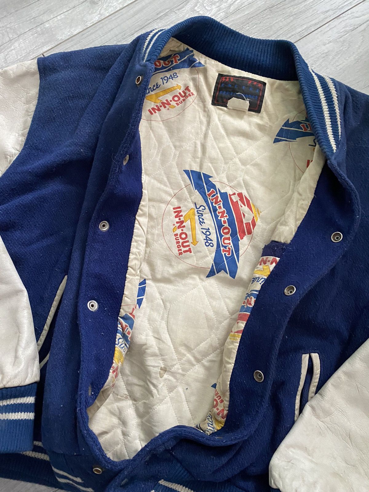 Vintage Vintage In & Out Burger Letterman Varsity Jacket made in USA Size US XL / EU 56 / 4 - 9 Thumbnail