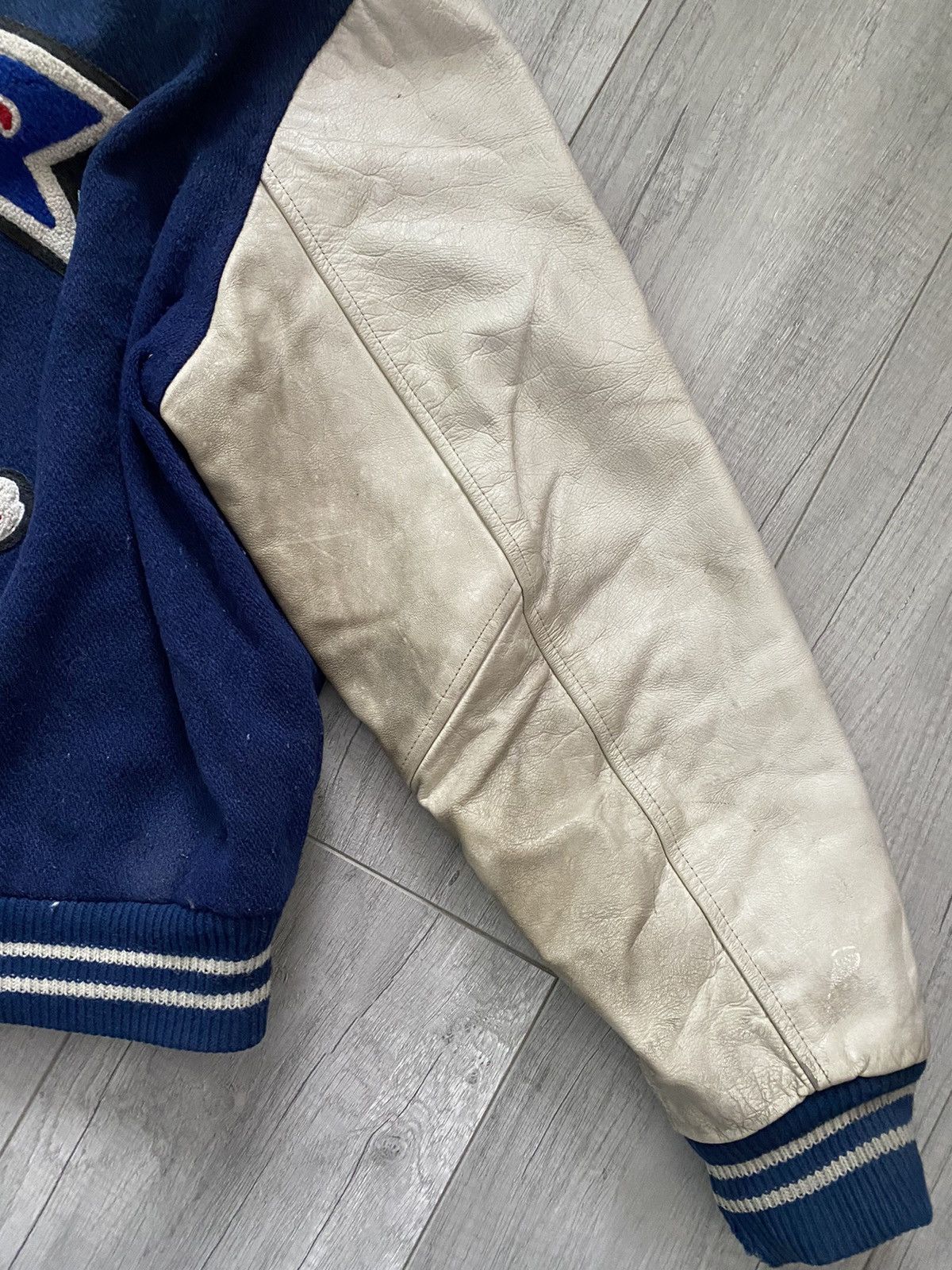 Vintage Vintage In & Out Burger Letterman Varsity Jacket made in USA Size US XL / EU 56 / 4 - 4 Thumbnail