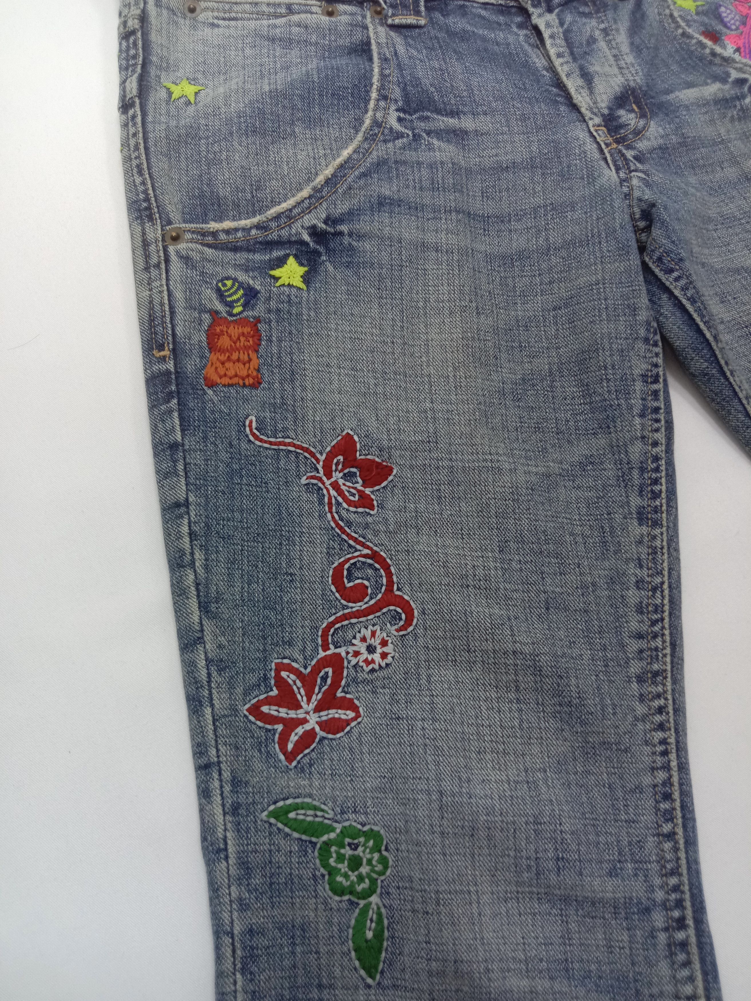 Japanese Brand Vintage Art Embroidery Butterfly Jeans Size US 32 / EU 48 - 13 Thumbnail