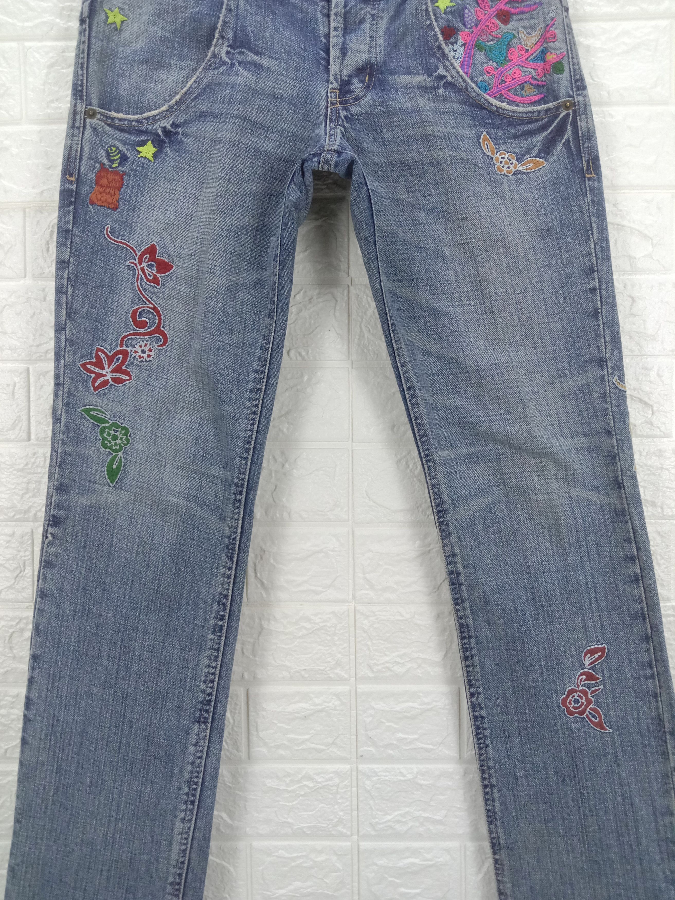 Japanese Brand Vintage Art Embroidery Butterfly Jeans Size US 32 / EU 48 - 7 Thumbnail
