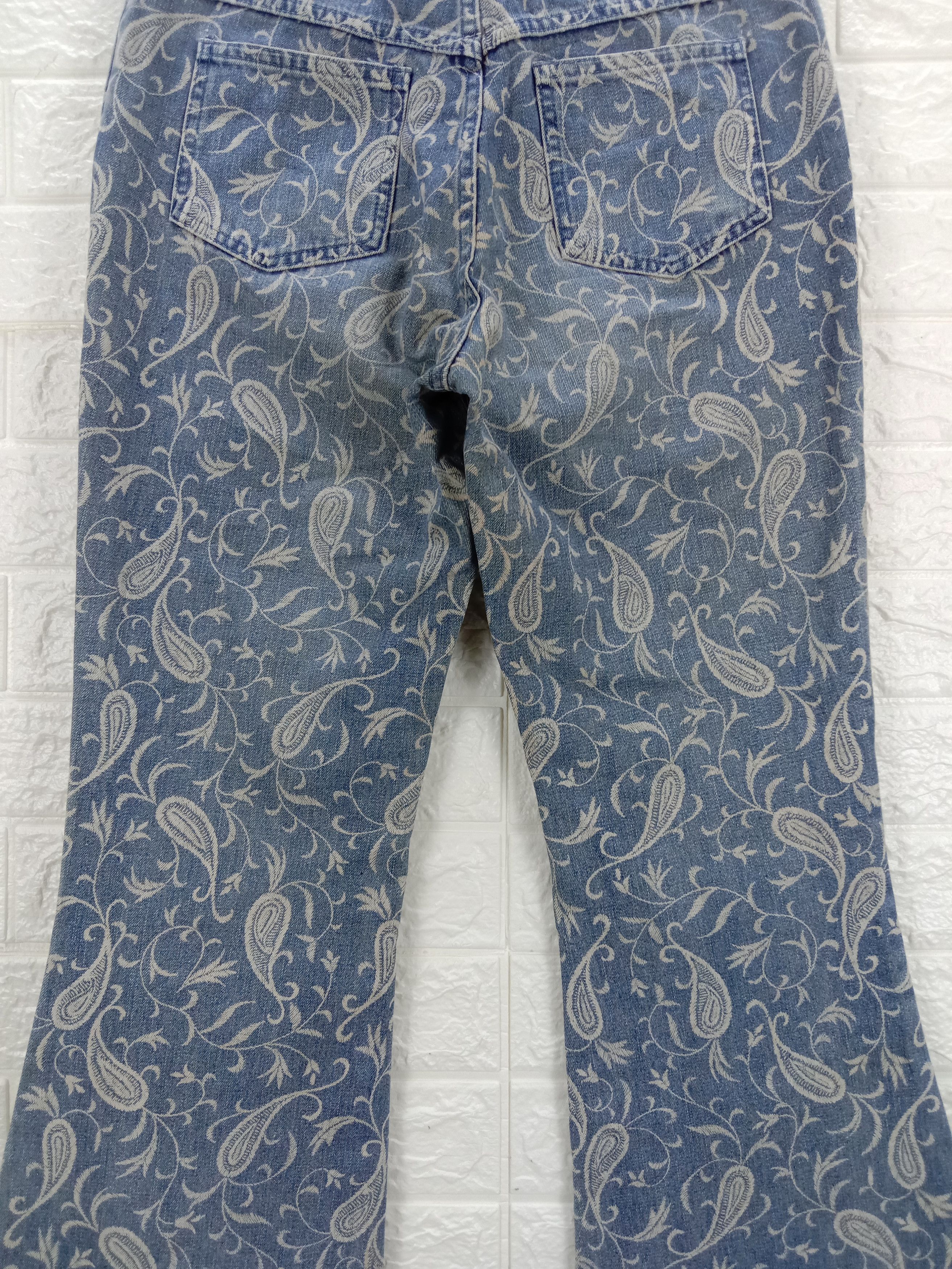 Japanese Brand Vintage Japanese Art Full Printed Flare Jeans Size 27" / US 4 / IT 40 - 7 Thumbnail