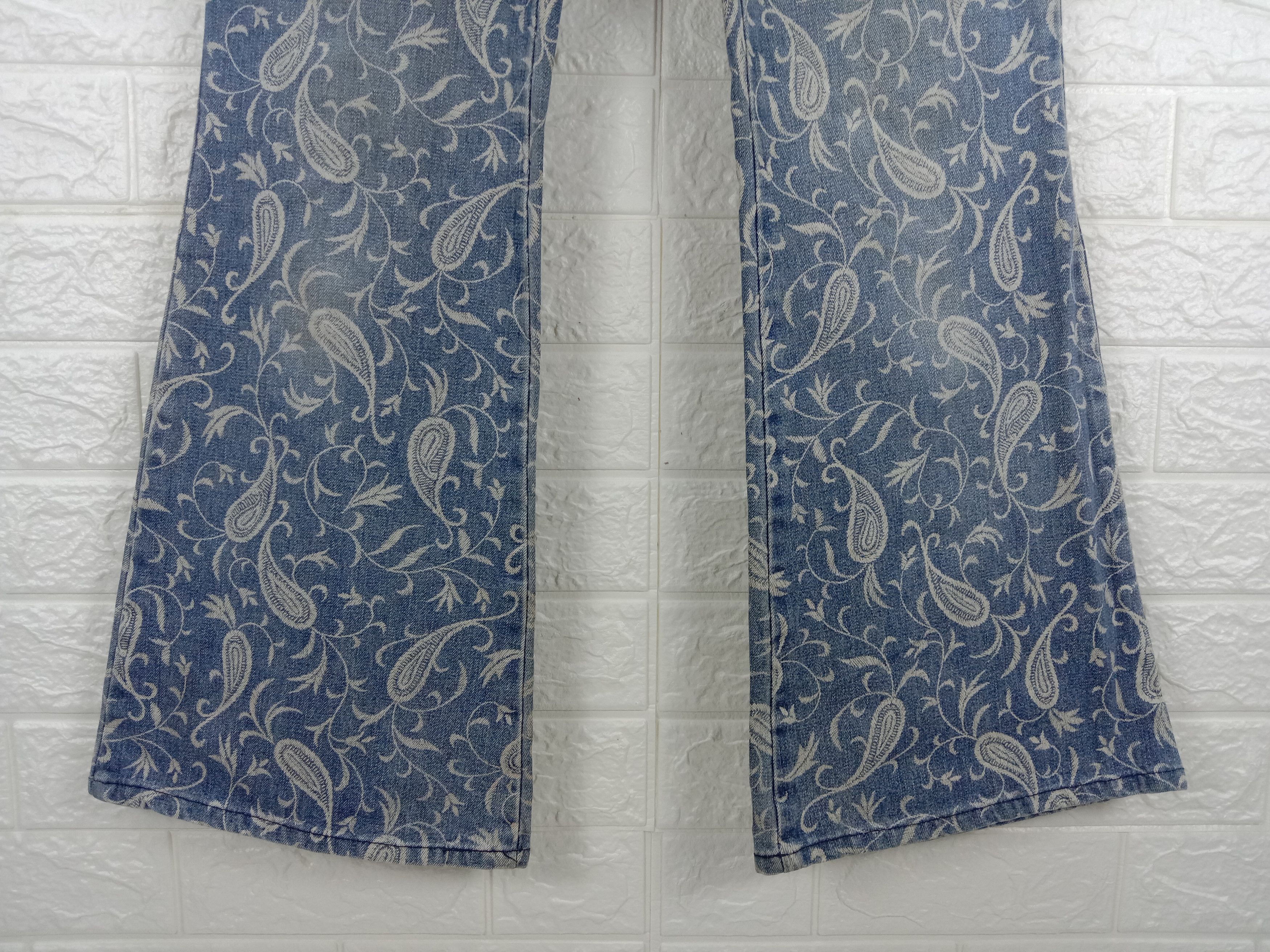 Japanese Brand Vintage Japanese Art Full Printed Flare Jeans Size 27" / US 4 / IT 40 - 4 Thumbnail