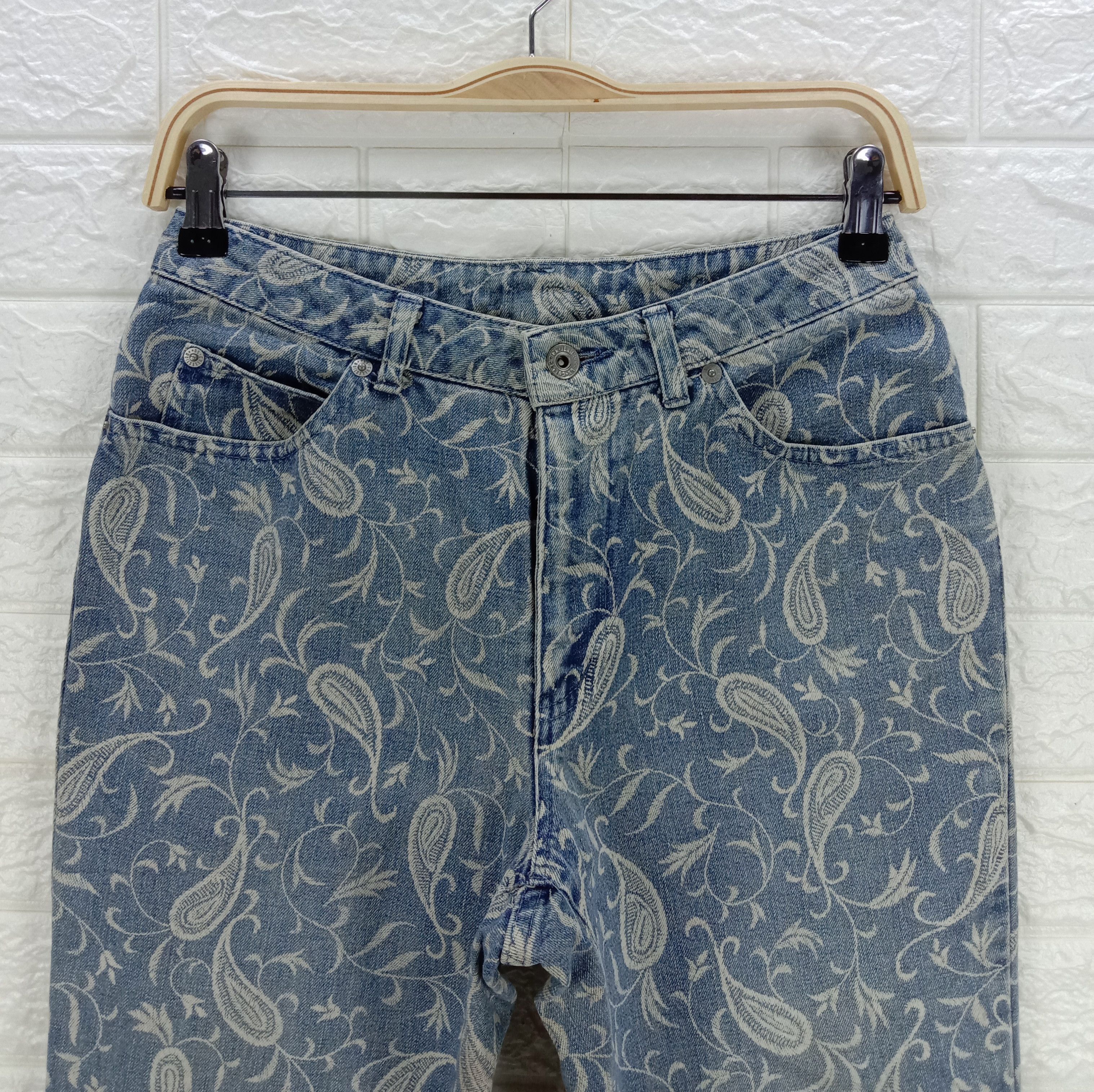 Japanese Brand Vintage Japanese Art Full Printed Flare Jeans Size 27" / US 4 / IT 40 - 2 Thumbnail