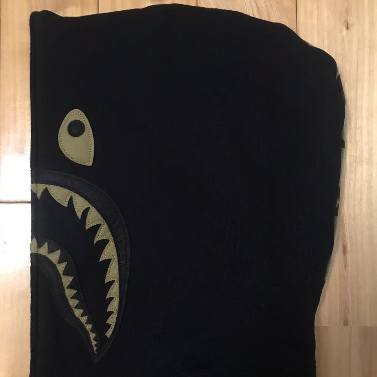 Bape × Undefeated BAPE × undefeated shark full zip hoodie ape woodland camo Size US S / EU 44-46 / 1 - 4 Thumbnail
