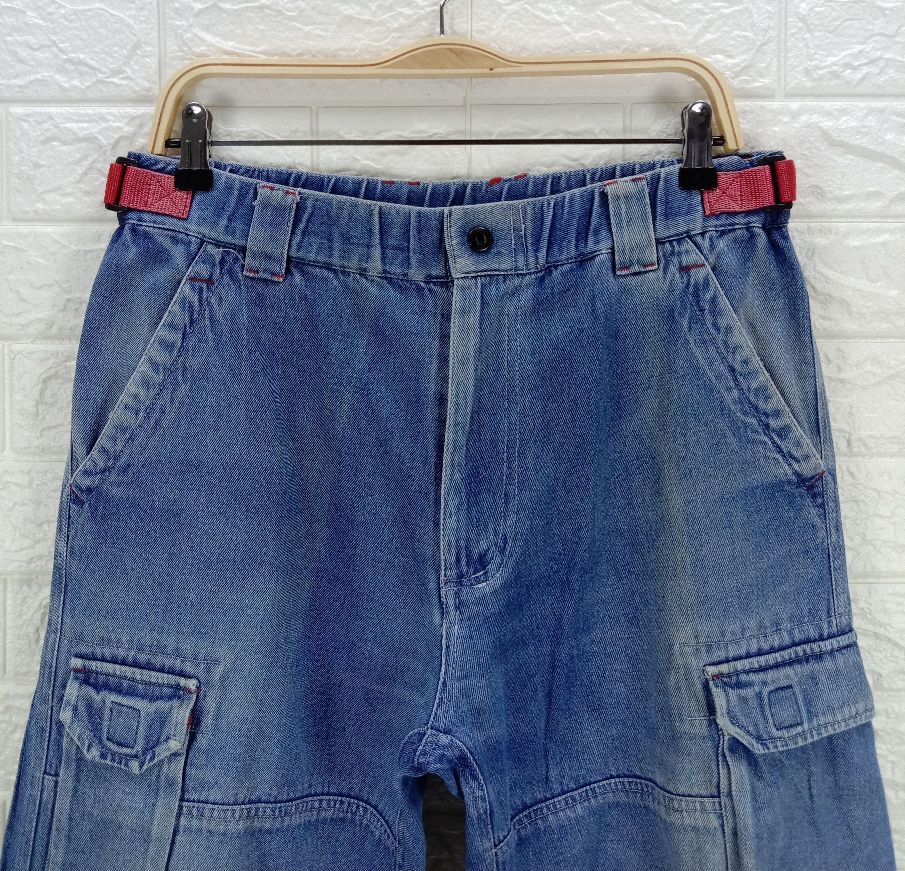 Japanese Brand Vintage Japanese Wide Multi Pocket Cargo Baggy Jeans Size US 32 / EU 48 - 2 Thumbnail