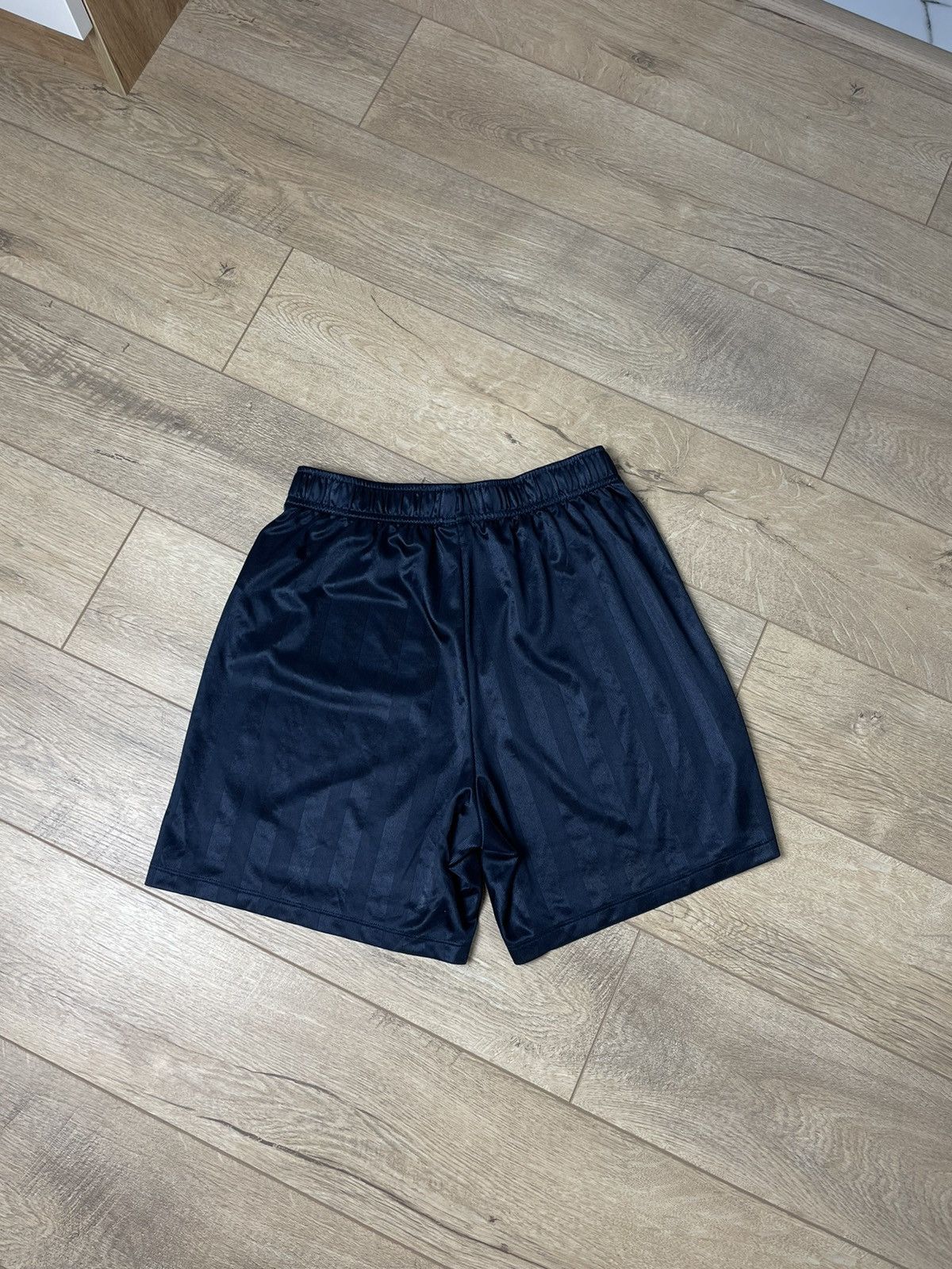Nike Vintage Nike Y2K Swoosh Logo Shorts Size S Size US 30 / EU 46 - 6 Thumbnail