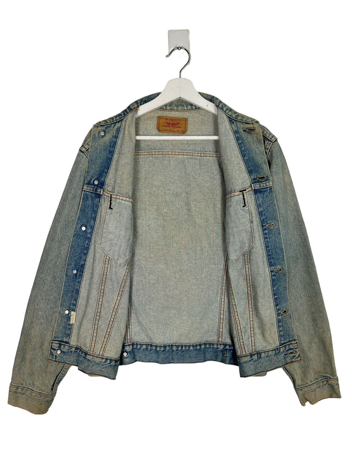 Levi's × Levi's Vintage Clothing 🔥 80s VINTAGE LEVIS TRUCKER DENIM JACKET Size US L / EU 52-54 / 3 - 7 Thumbnail