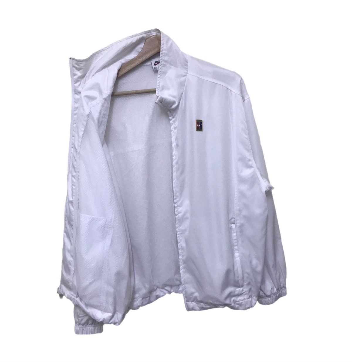 Nike Nike Court Nike Swoosh Tennis Light Jacket Small Logo Size US M / EU 48-50 / 2 - 2 Thumbnail