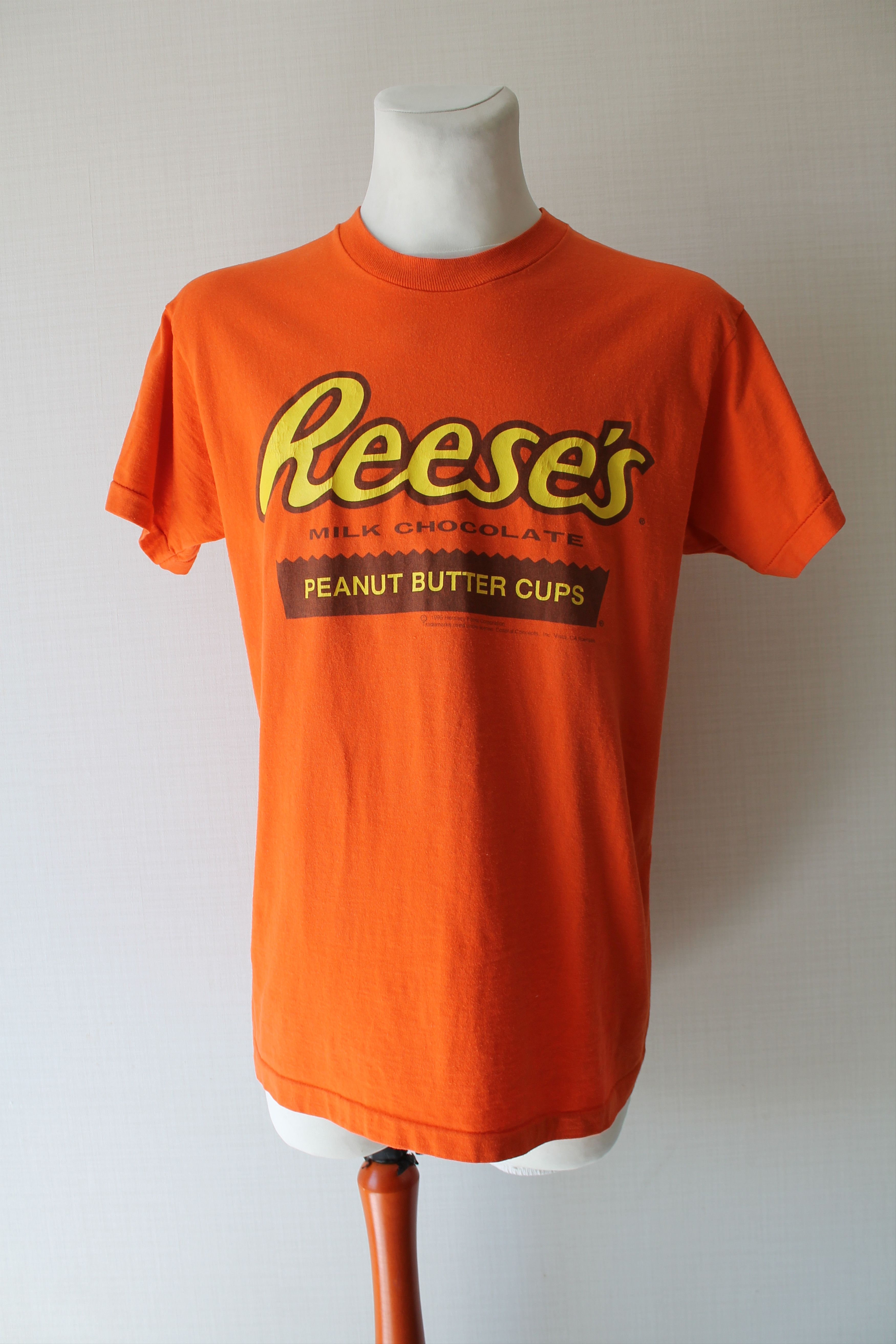Vintage 1995 RARE! Vintage T Shirt Reese's orange Hershey Foods Size US L / EU 52-54 / 3 - 6 Thumbnail
