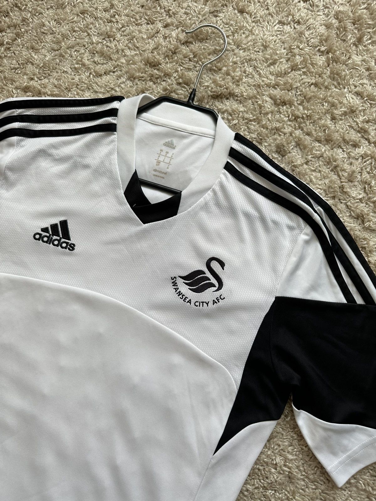 Adidas 2013 Swansea City Adidas soccer jersey shirt football EPL Size US S / EU 44-46 / 1 - 10 Thumbnail