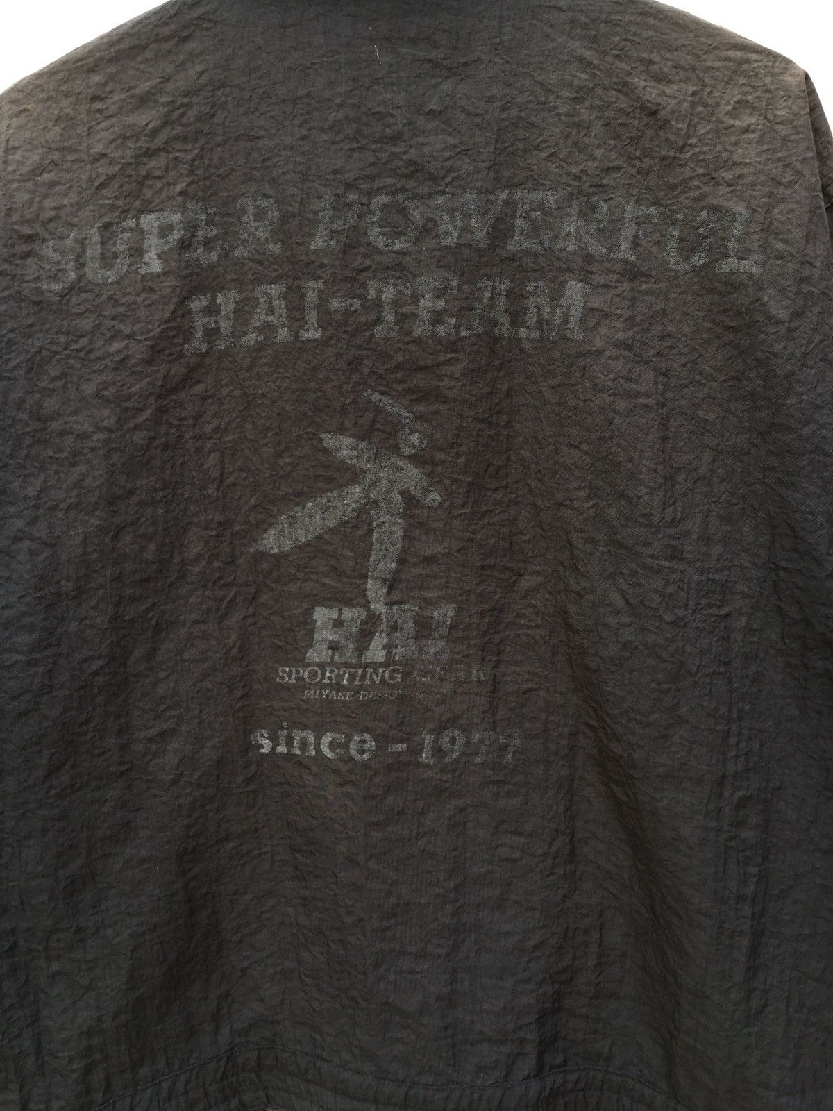 Issey Miyake Vtg 80s Hai Sporting Gear Issey Miyake BigLogo Spellout Jckt Size US L / EU 52-54 / 3 - 6 Thumbnail