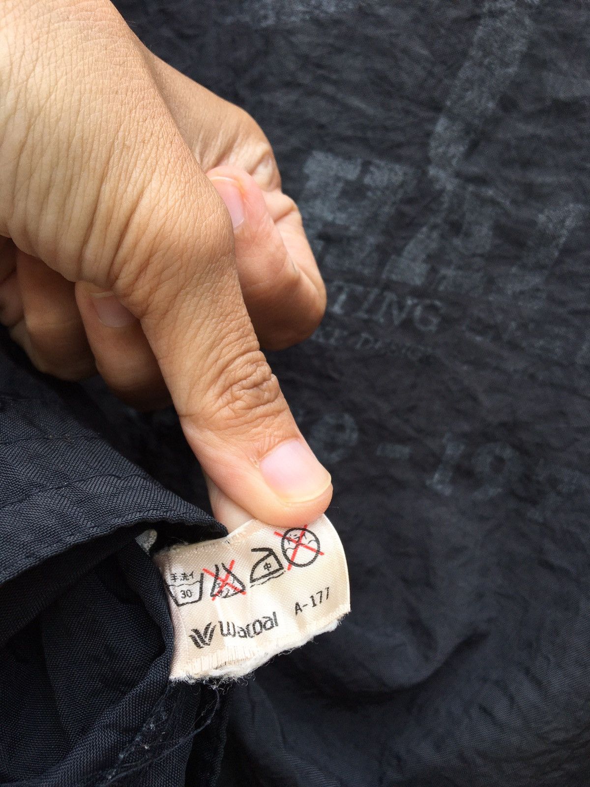 Issey Miyake Vtg 80s Hai Sporting Gear Issey Miyake BigLogo Spellout Jckt Size US L / EU 52-54 / 3 - 15 Thumbnail