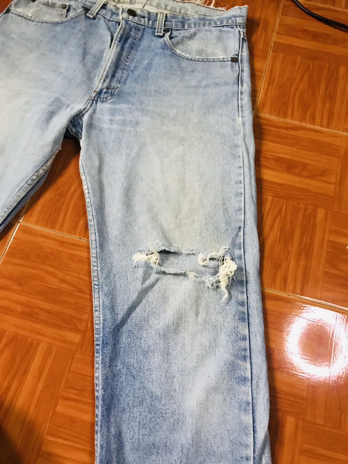 Levi's Vintage Light Wash Distressed Denim Jeans – Frayed Waist Size US 34 / EU 50 - 4 Thumbnail