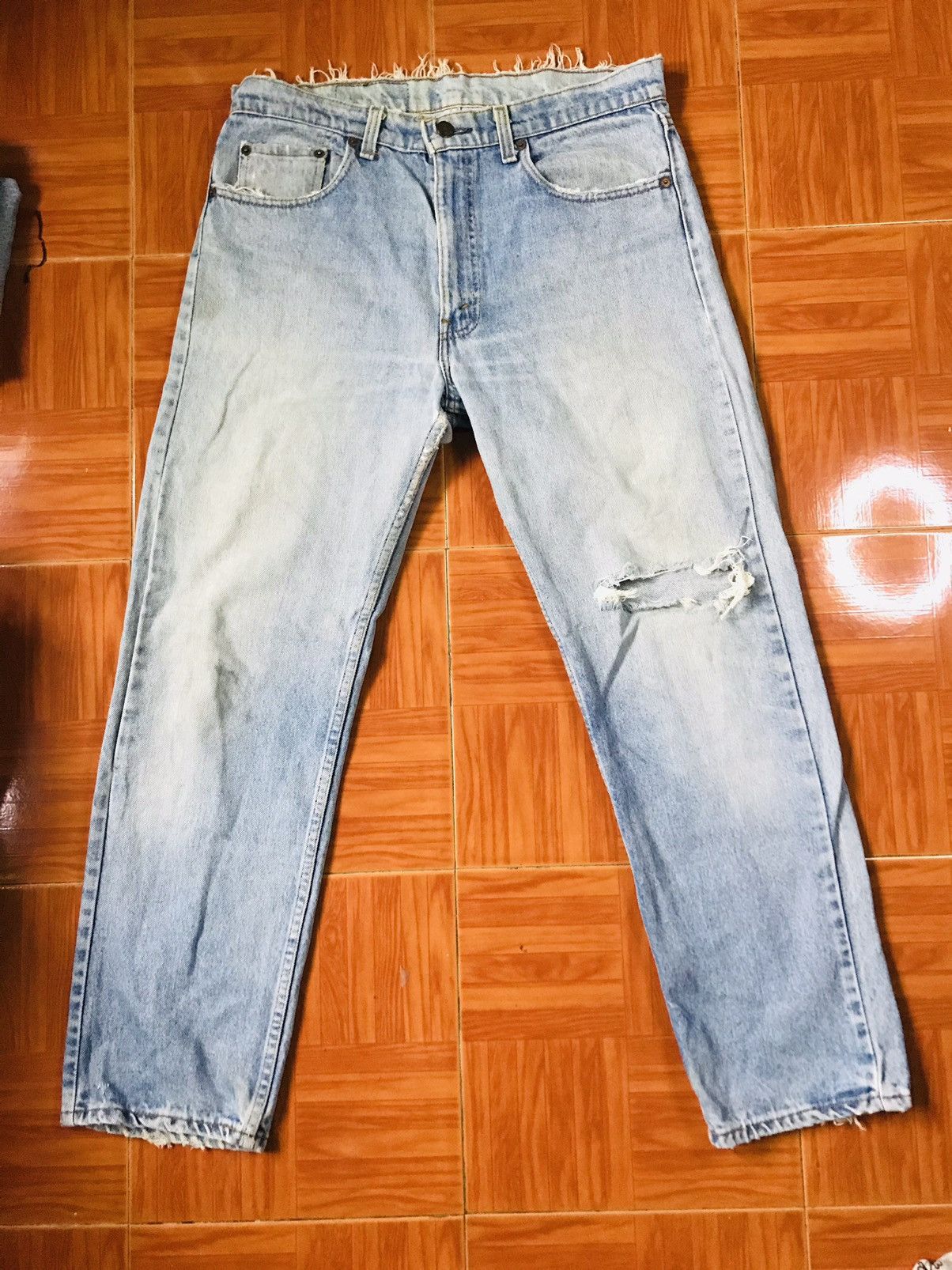 Levi's Vintage Light Wash Distressed Denim Jeans – Frayed Waist Size US 34 / EU 50 - 1 Thumbnail
