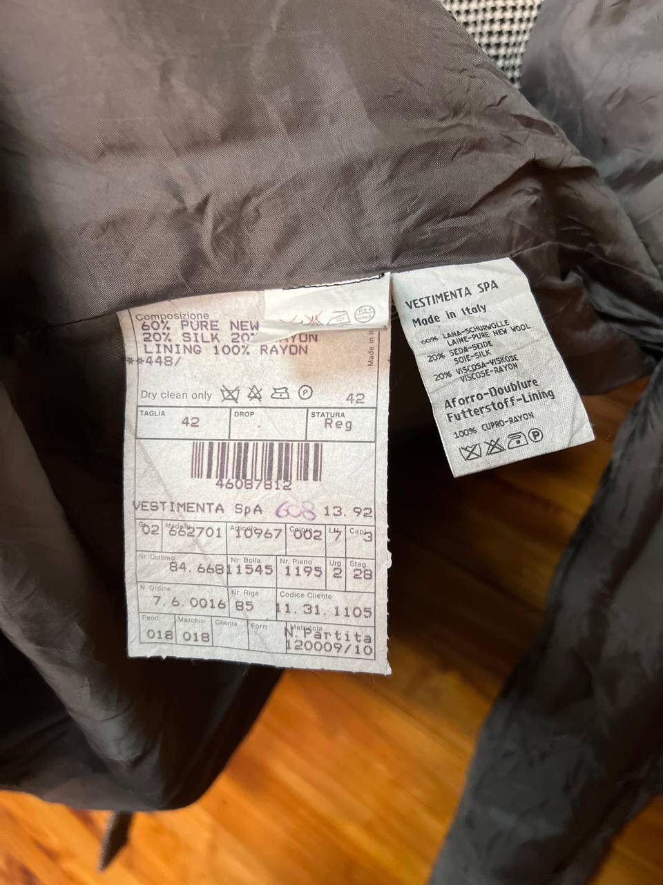Giorgio Armani GIORGIO ARMANI A MILANO BORGONUOVO 21 WOMEN SUIT BLAZER Size ONE SIZE - 8 Thumbnail