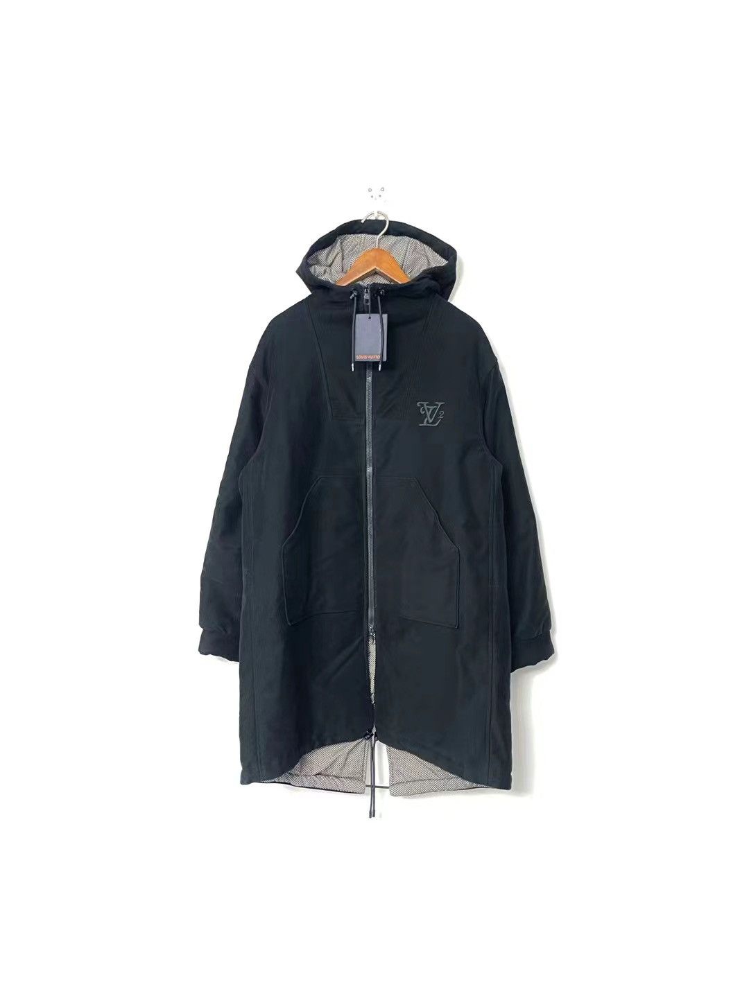 Louis Vuitton Embroidered square Lv padded moleskin parka Size US M / EU 48-50 / 2 - 1 Thumbnail