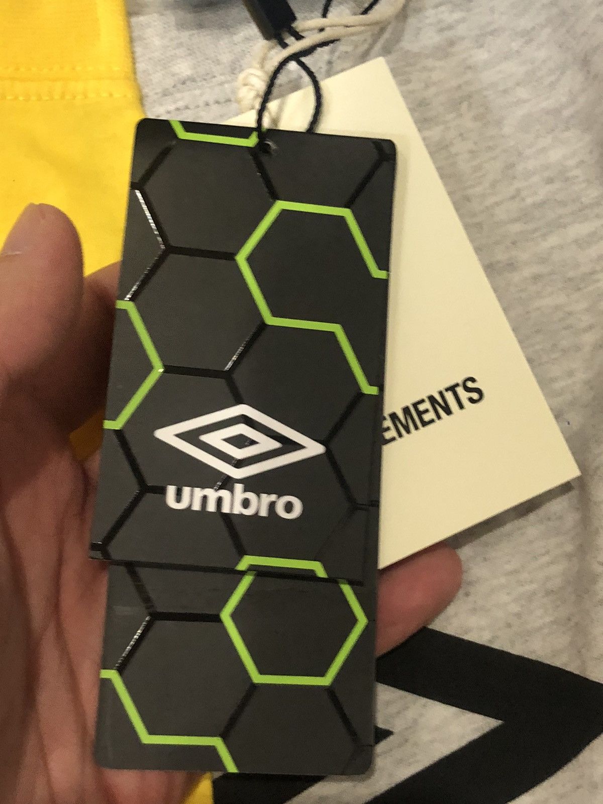DHL VETEMENTS dhl Umbro Hong Kong exclusive tee Size US M / EU 48-50 / 2 - 6 Thumbnail