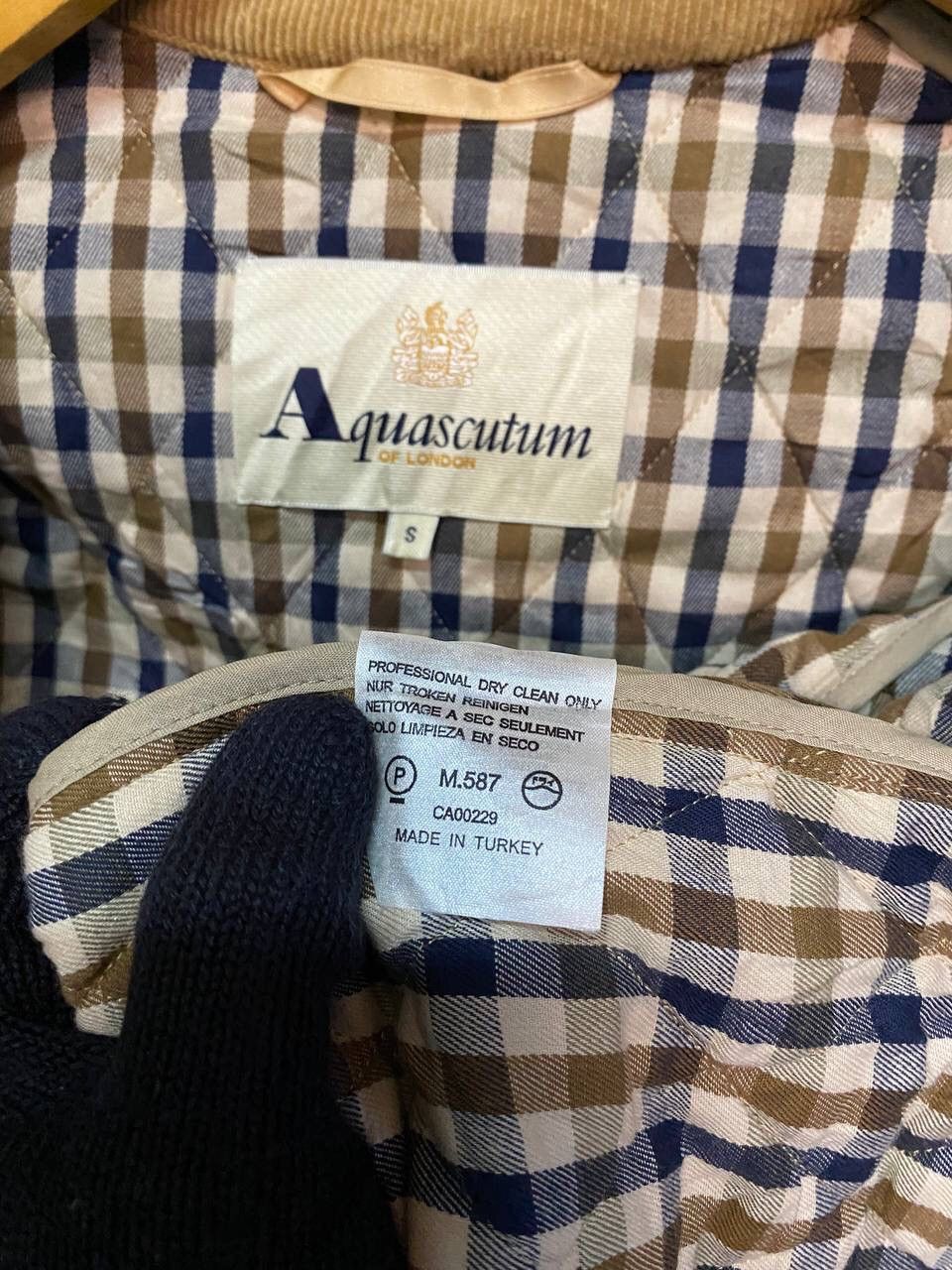 Aquascutum Vintage Aquascutum Diamond Quilted Jacket Size US S / EU 44-46 / 1 - 13 Thumbnail
