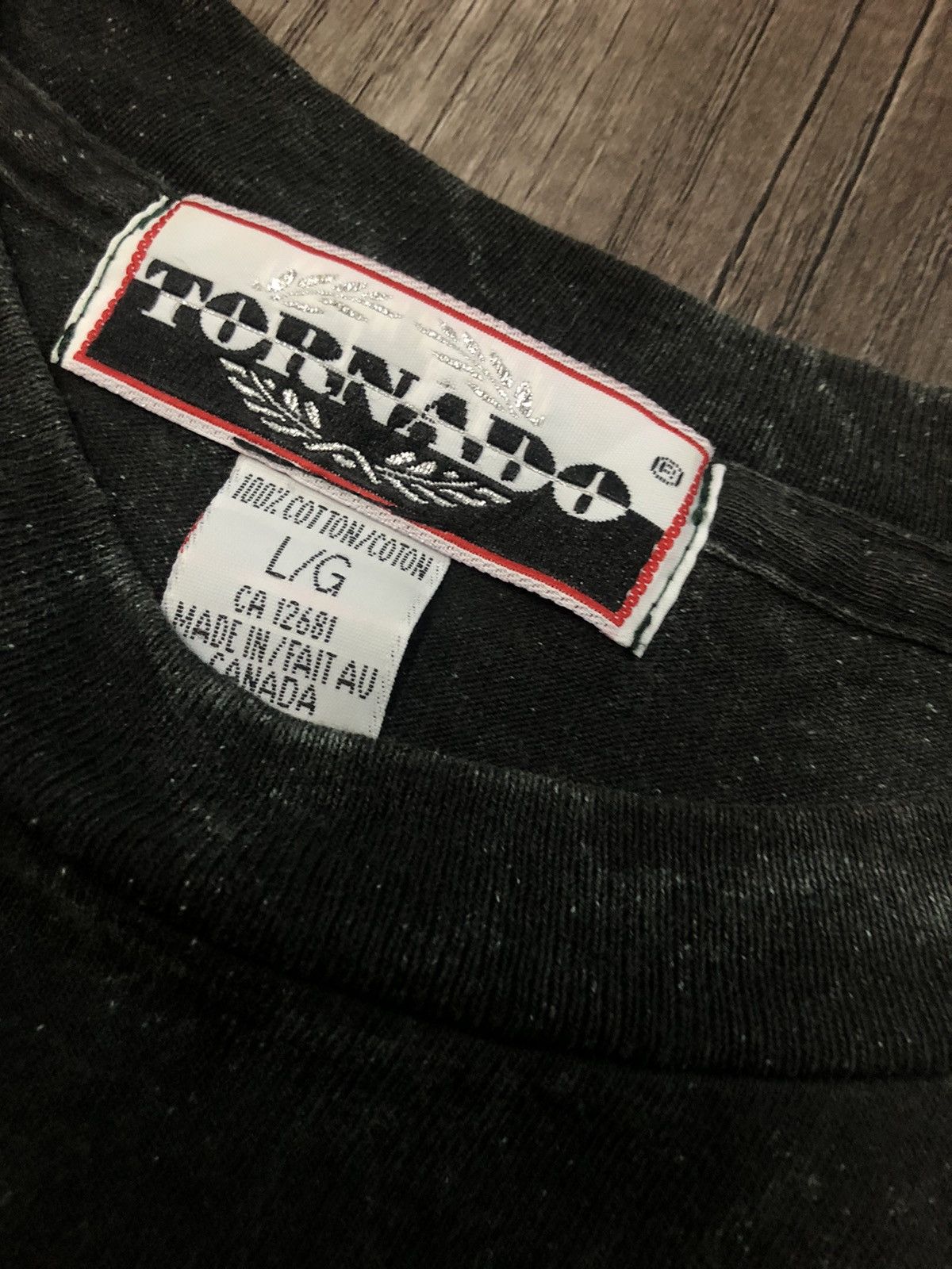 Vintage Vintage Whistler Canada Tee Shirt Size US L / EU 52-54 / 3 - 3 Thumbnail