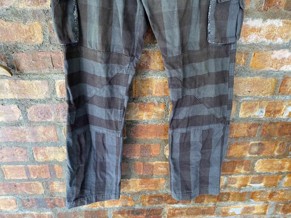 20471120 × Japanese Brand × PHENOMENON 90s Japanese Brand Prisoner border 3D cargos pocket pants Size US 30 / EU 46 - 5 Thumbnail
