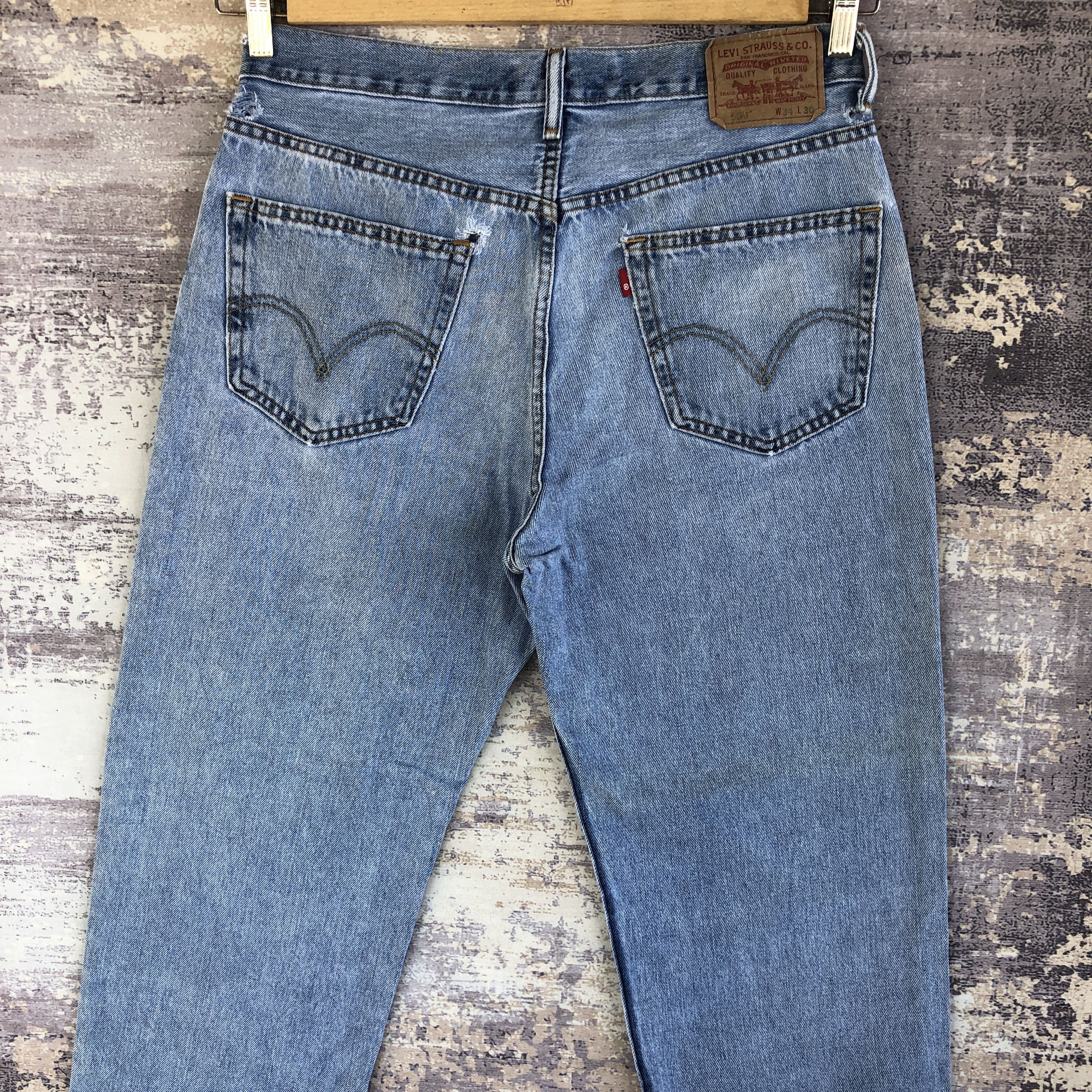 Levi's × Vintage Vintage Levis Sun Faded Jeans Levi's 550 Light Wash Denim Size US 32 / EU 48 - 4 Thumbnail