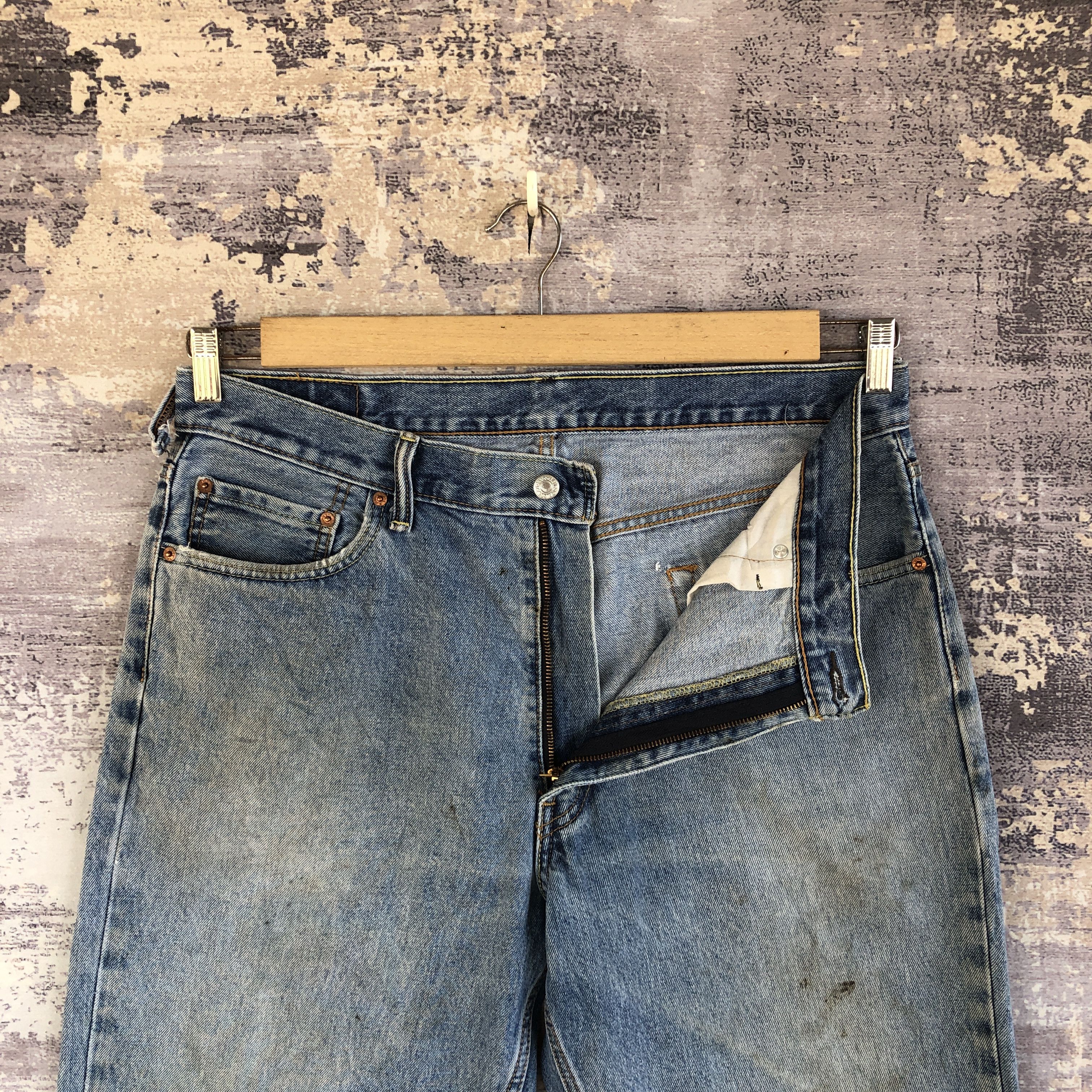 Levi's × Vintage Vintage Y2K Dirty Levis Jeans Levi's 550 Sun Faded Denim Size US 34 / EU 50 - 7 Thumbnail