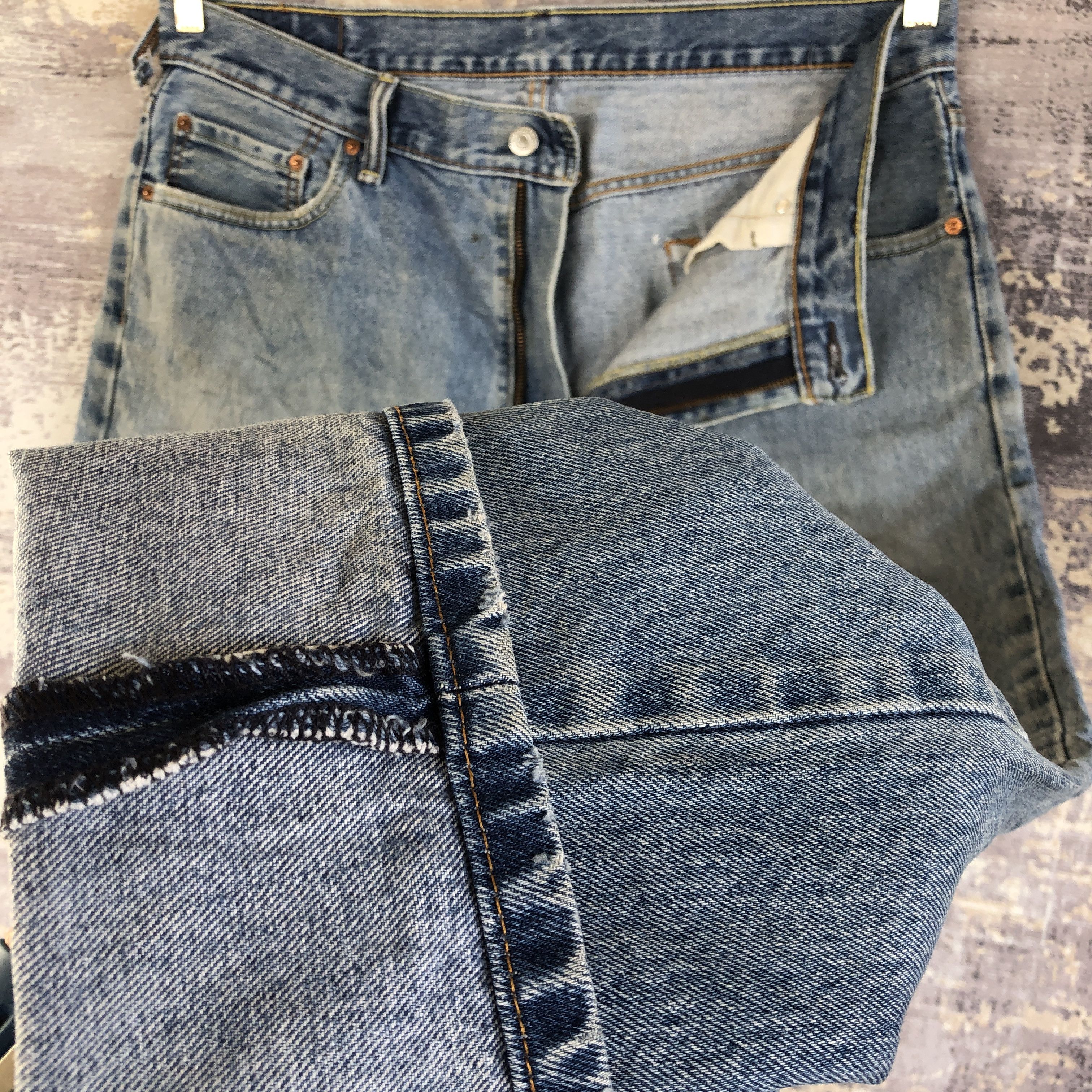 Levi's × Vintage Vintage Y2K Dirty Levis Jeans Levi's 550 Sun Faded Denim Size US 34 / EU 50 - 9 Thumbnail