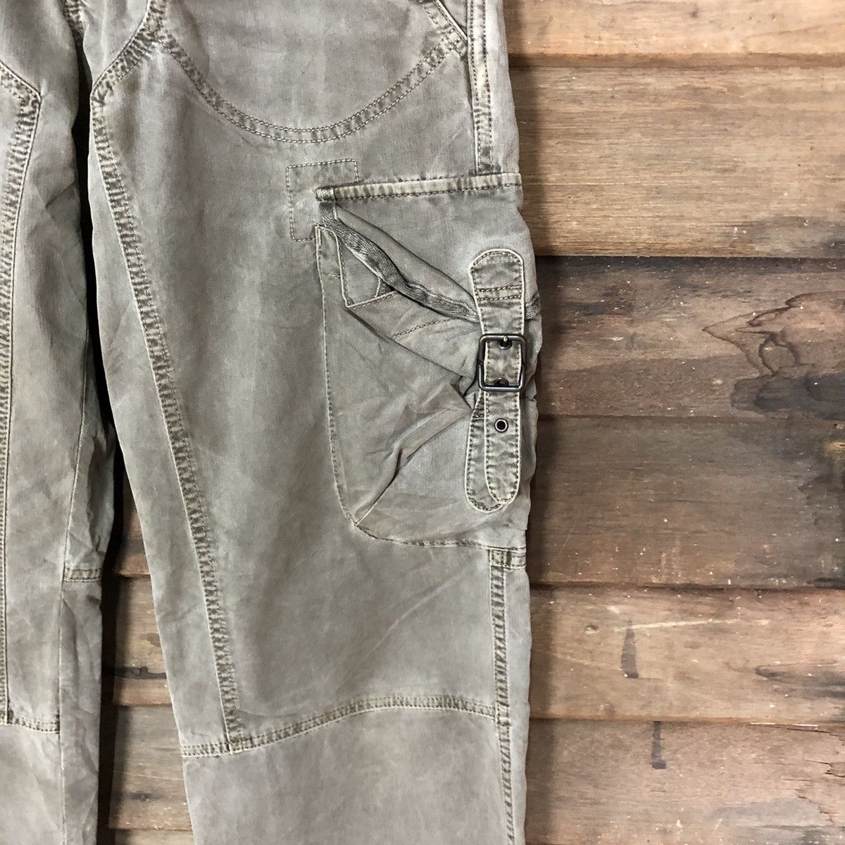 Japanese Brand Uniqlo vintage faded utility tactical Cargo Pants #7107 Size US 32 / EU 48 - 7 Thumbnail