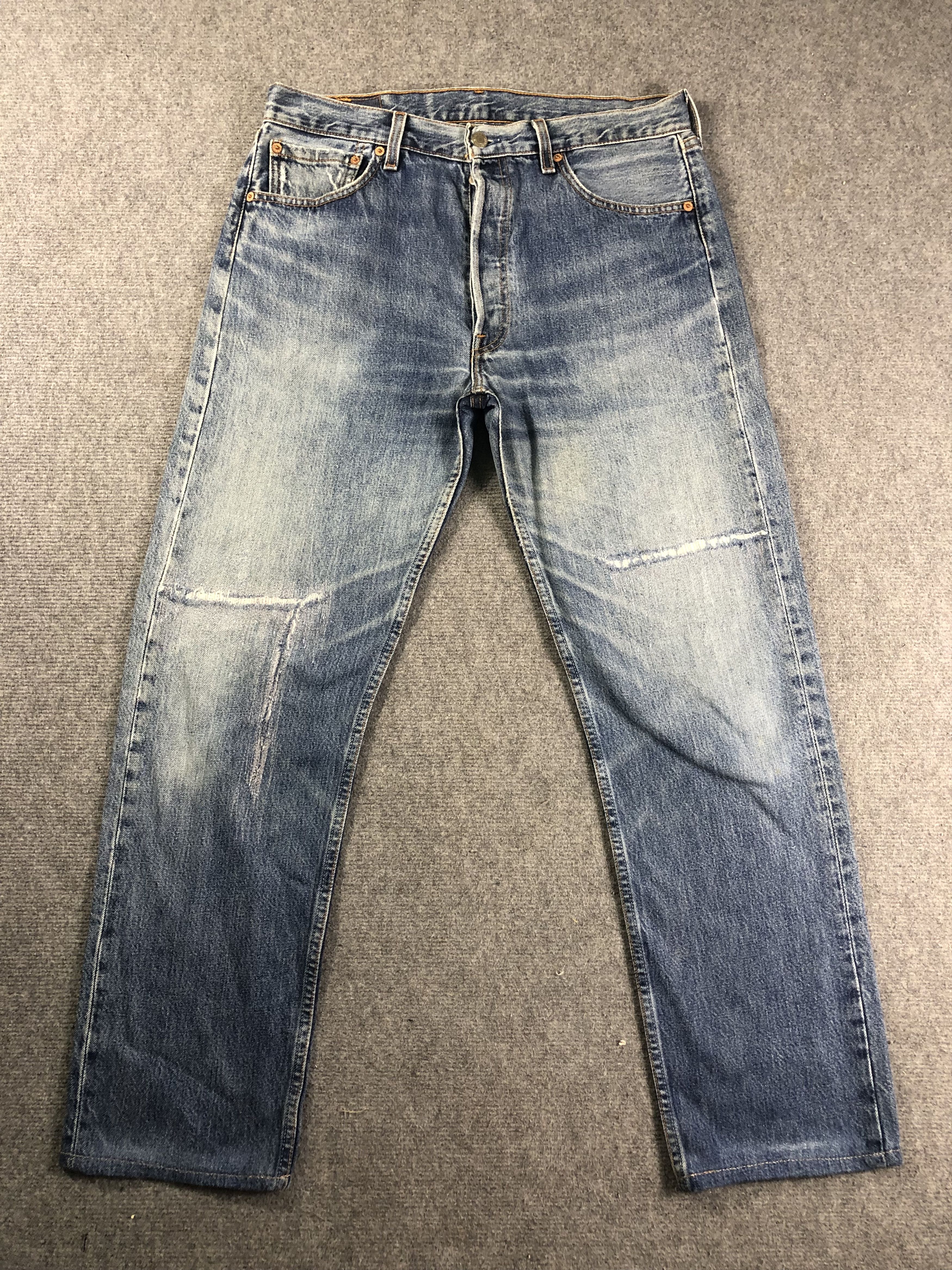 Levi's Wasg Blue Levis 501 Denim Jeans 34x29.5 Size US 34 / EU 50 - 1 Thumbnail