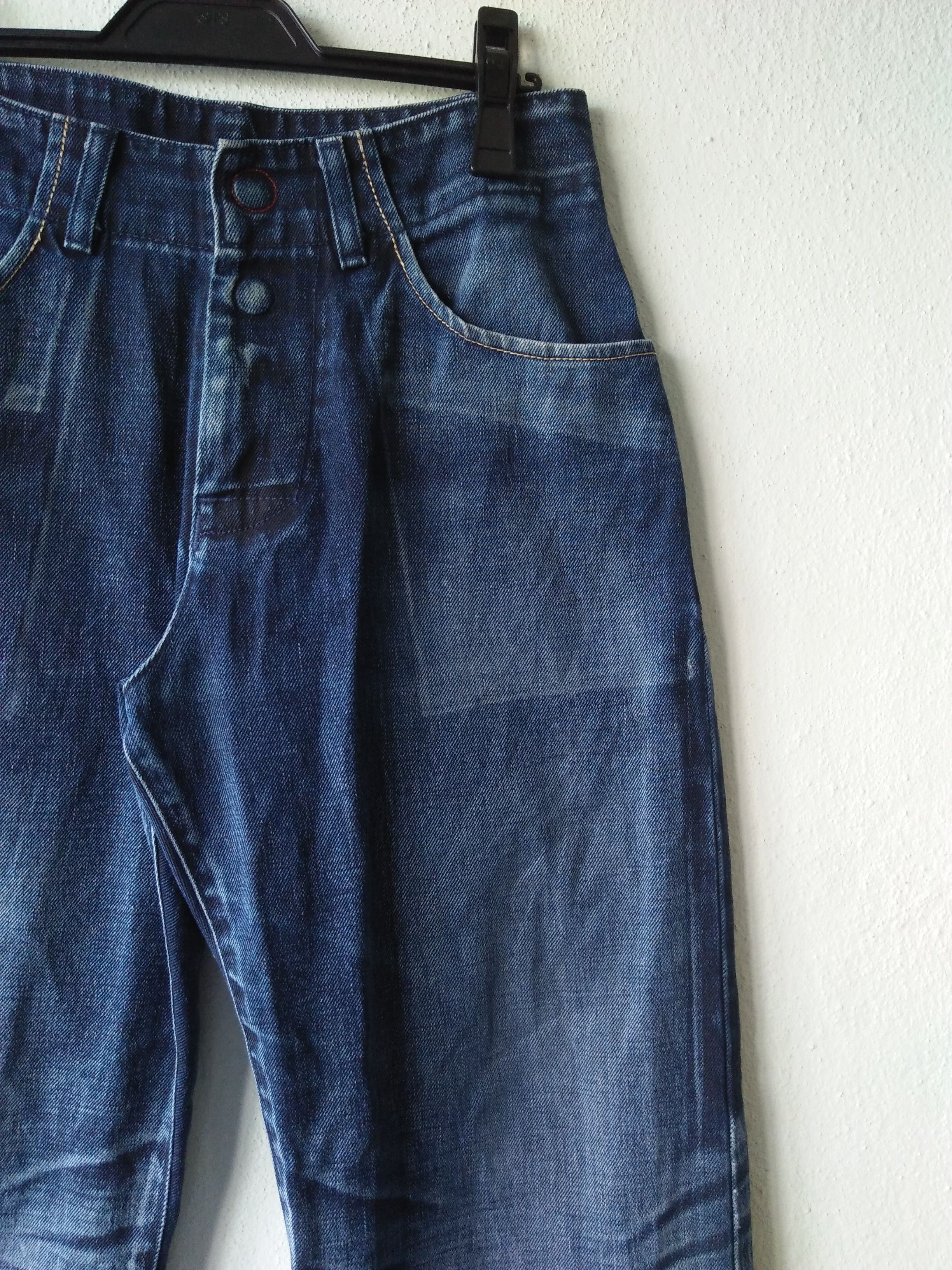 Levi's Vintage Levi's 2000 N3BP 7702-20 Dark Blue Distressed Denim Size US 30 / EU 46 - 8 Thumbnail
