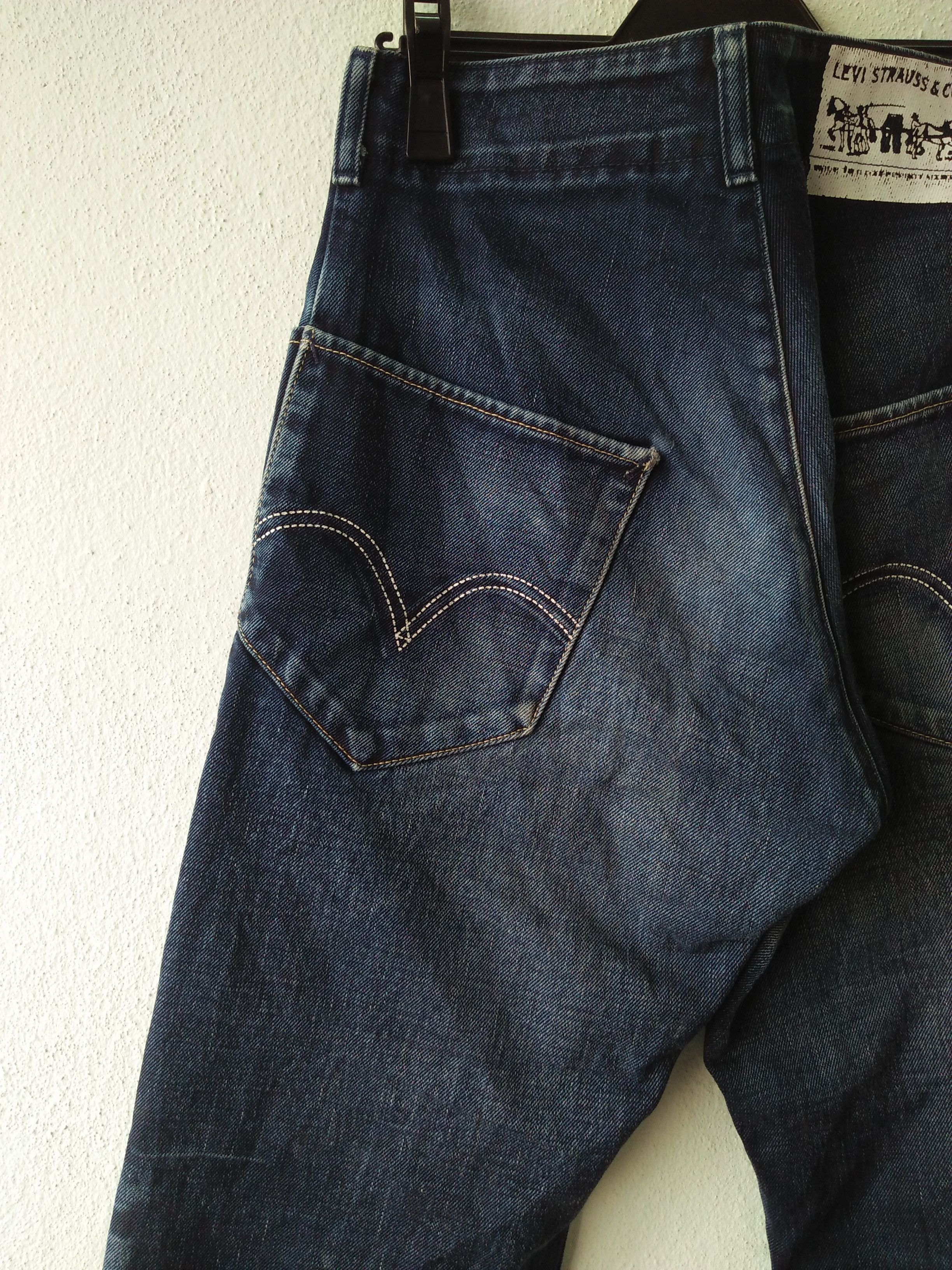 Levi's Vintage Levi's 2000 N3BP 7702-20 Dark Blue Distressed Denim Size US 30 / EU 46 - 10 Thumbnail