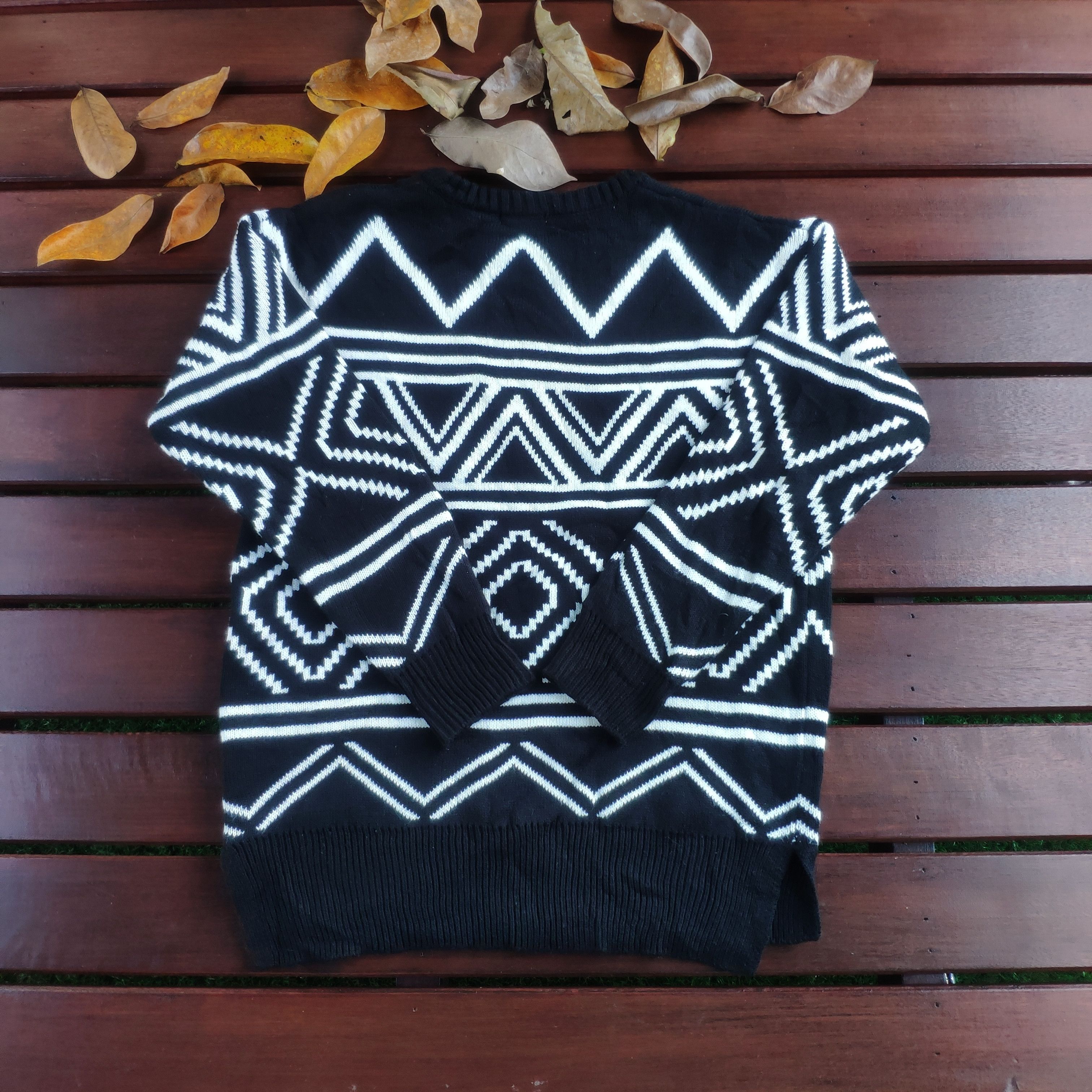 Aran Isles Knitwear × Japanese Brand × Vintage Vintage Knit Sweater Native Style by Browny Size US M / EU 48-50 / 2 - 6 Thumbnail