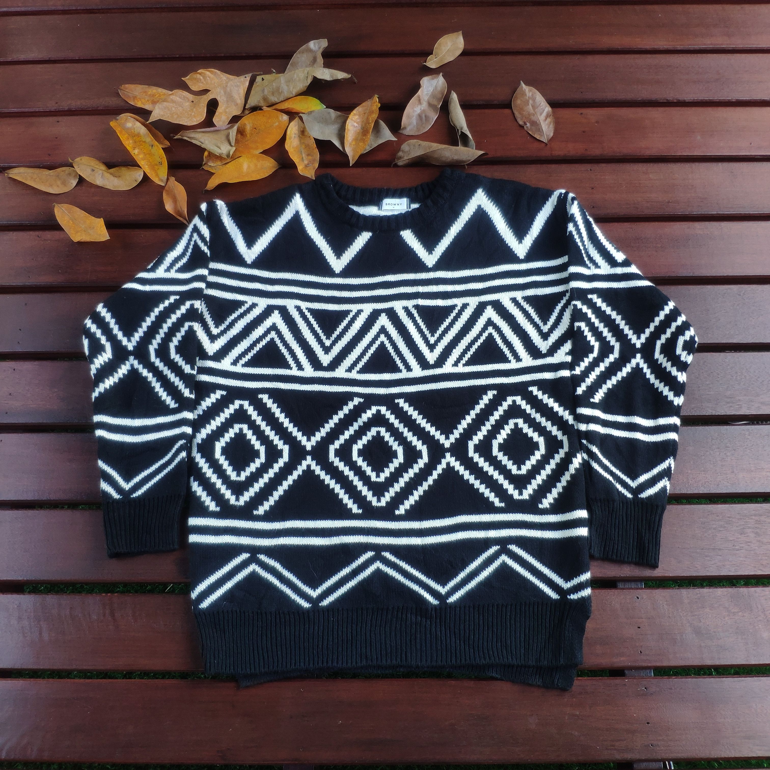 Aran Isles Knitwear × Japanese Brand × Vintage Vintage Knit Sweater Native Style by Browny Size US M / EU 48-50 / 2 - 1 Thumbnail